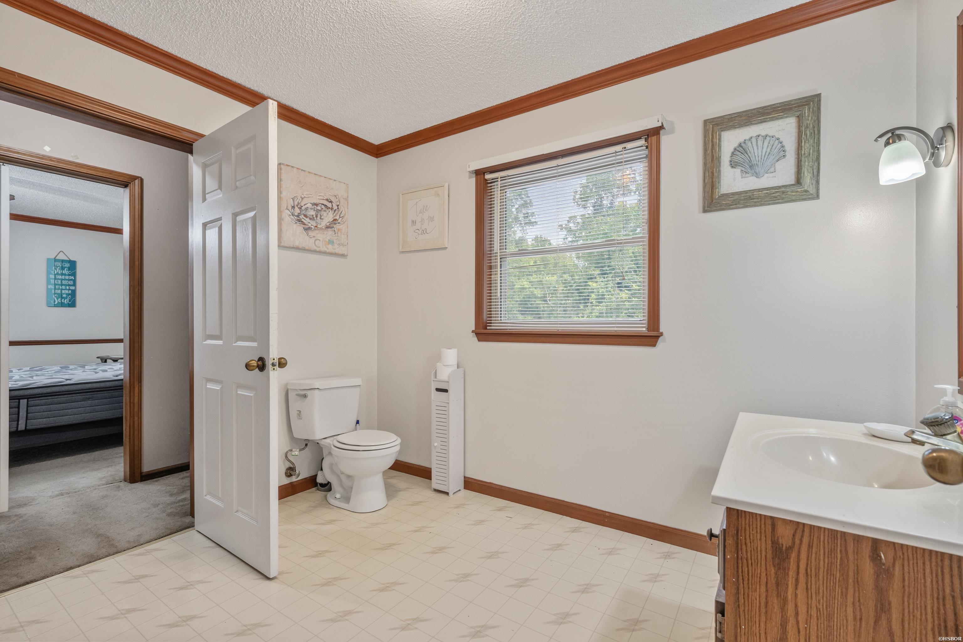 1701 St Louis Street Property Photo 16