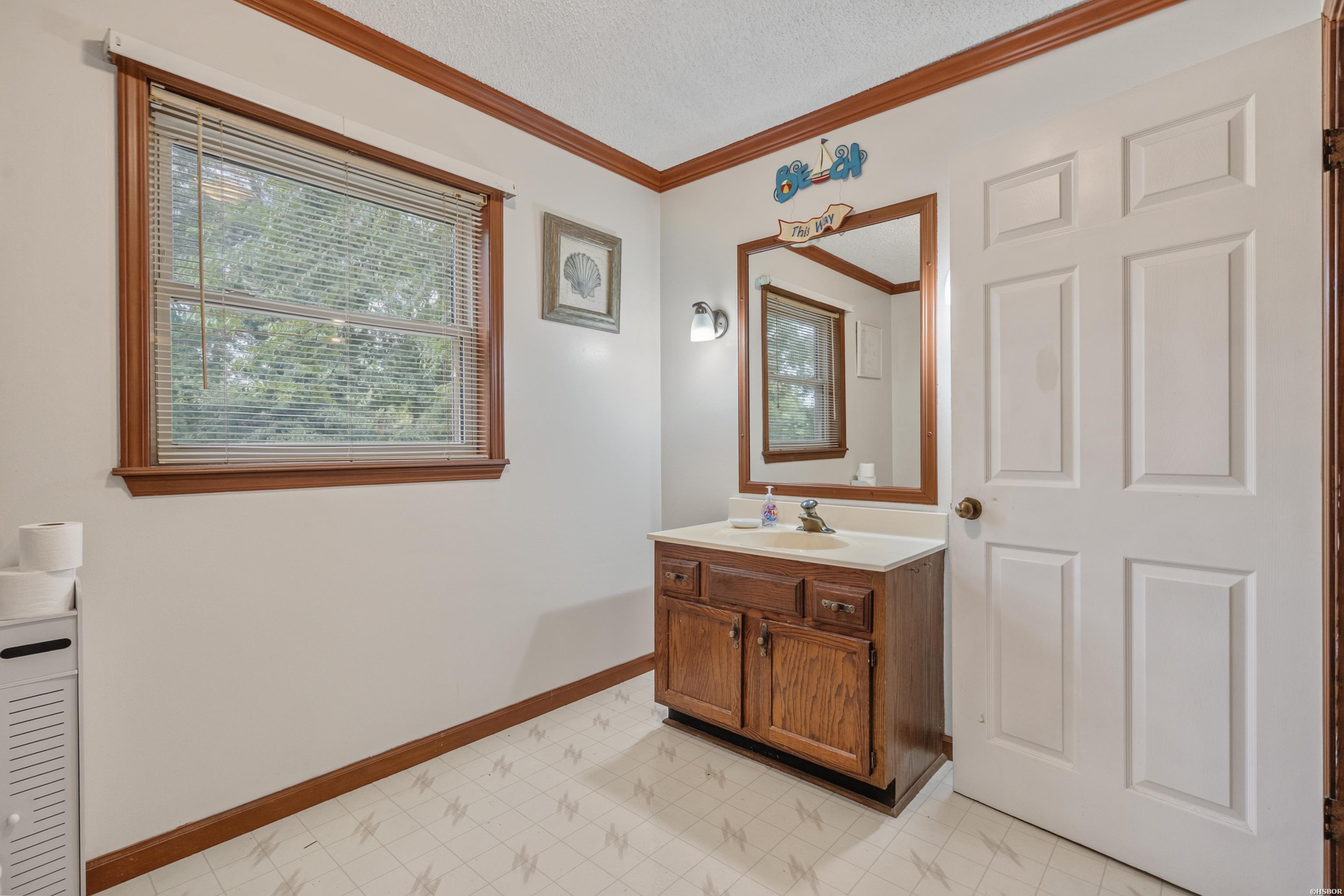 1701 St Louis Street Property Photo 19