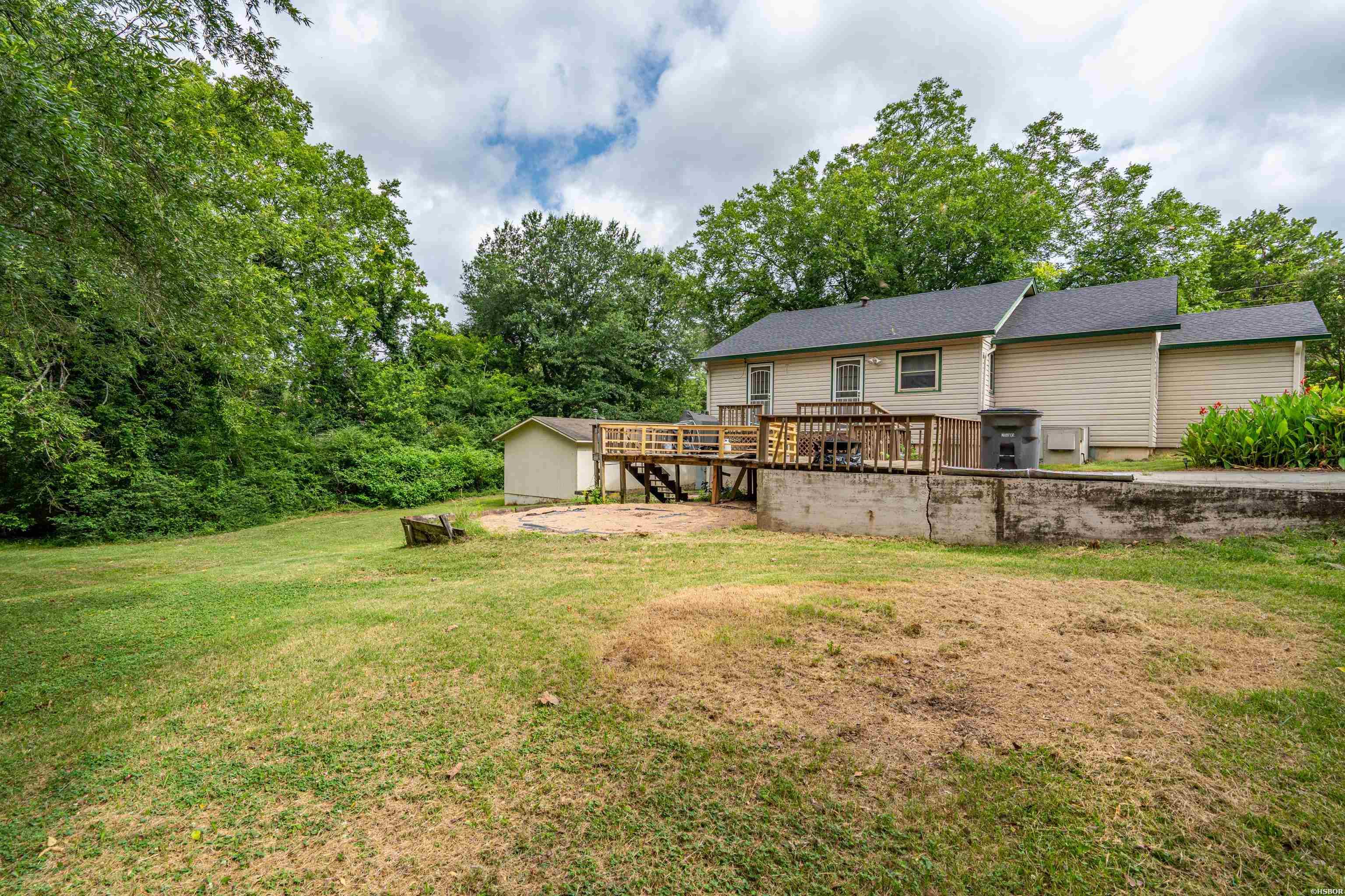 1701 St Louis Street Property Photo 37