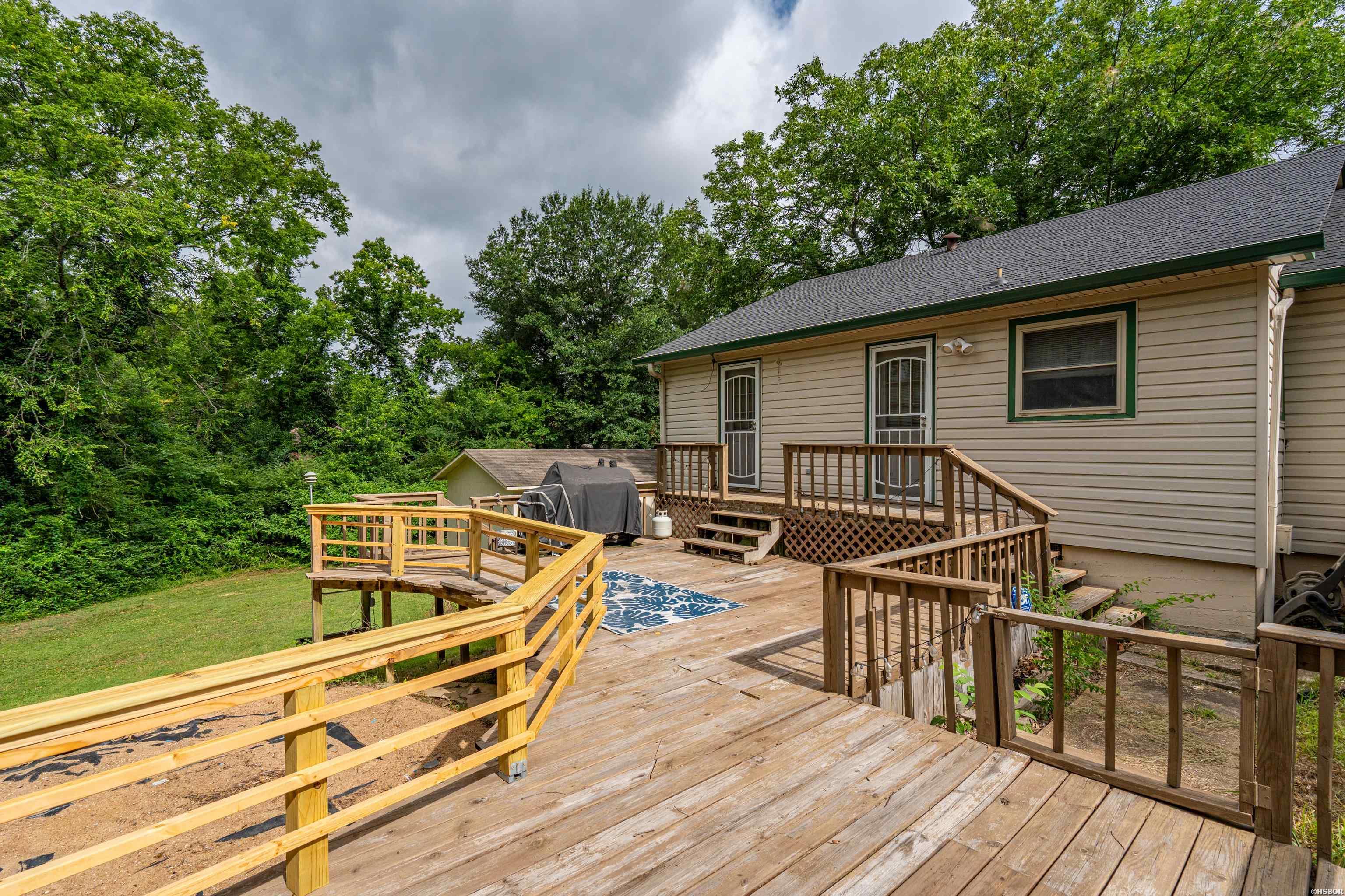 1701 St Louis Street Property Photo 40