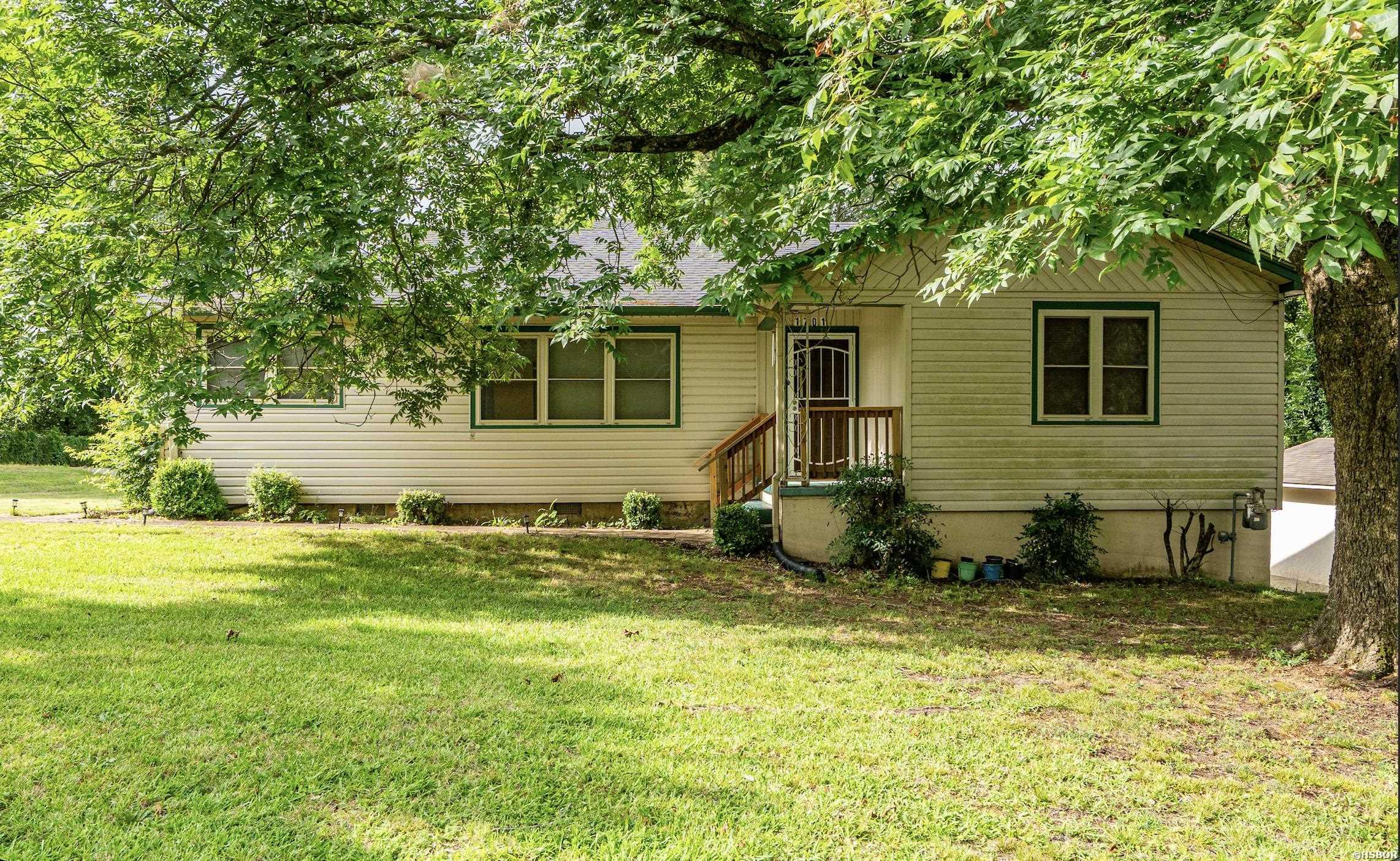 1701 St Louis Street Property Photo 43