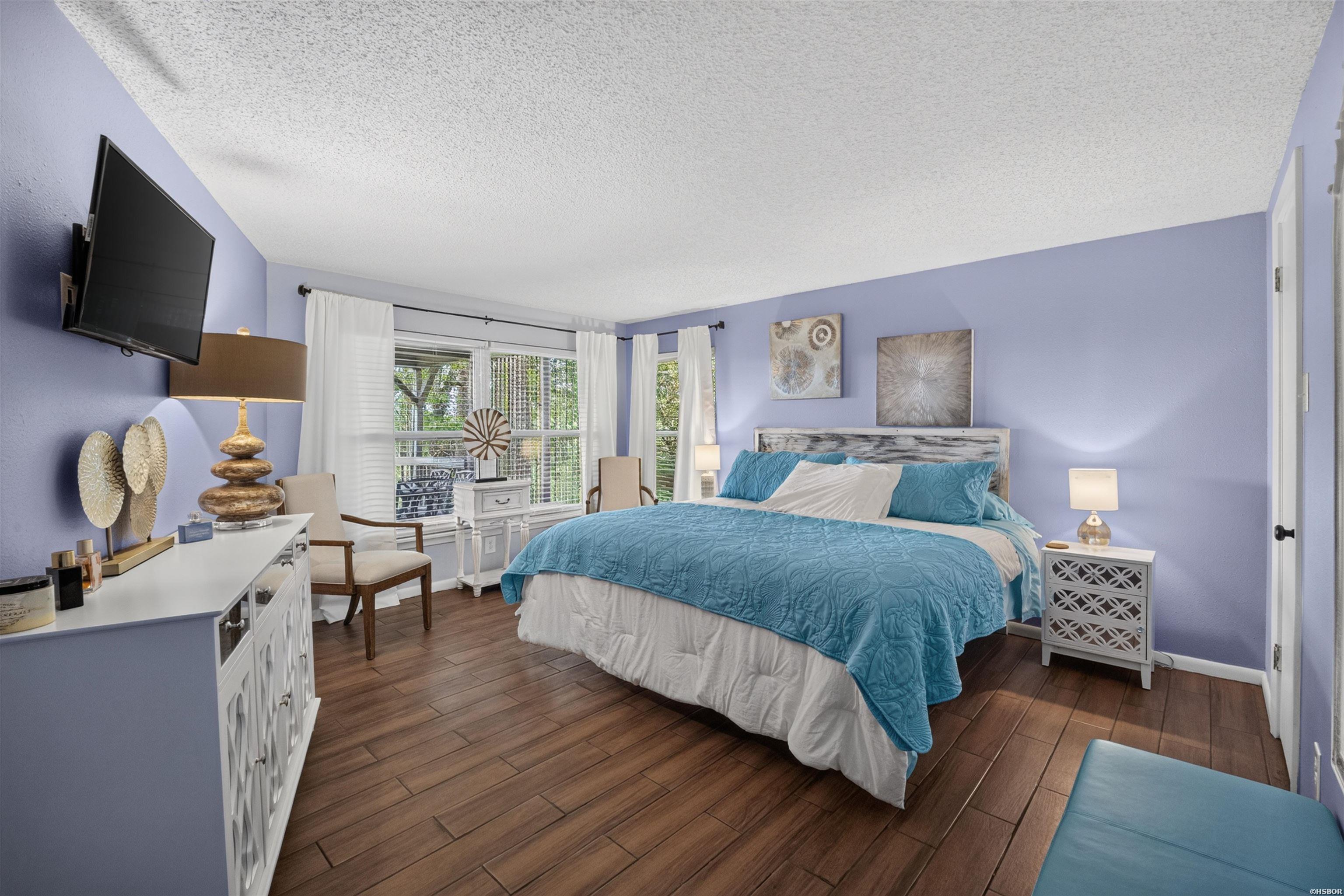112 Honolulu Court Property Photo 14
