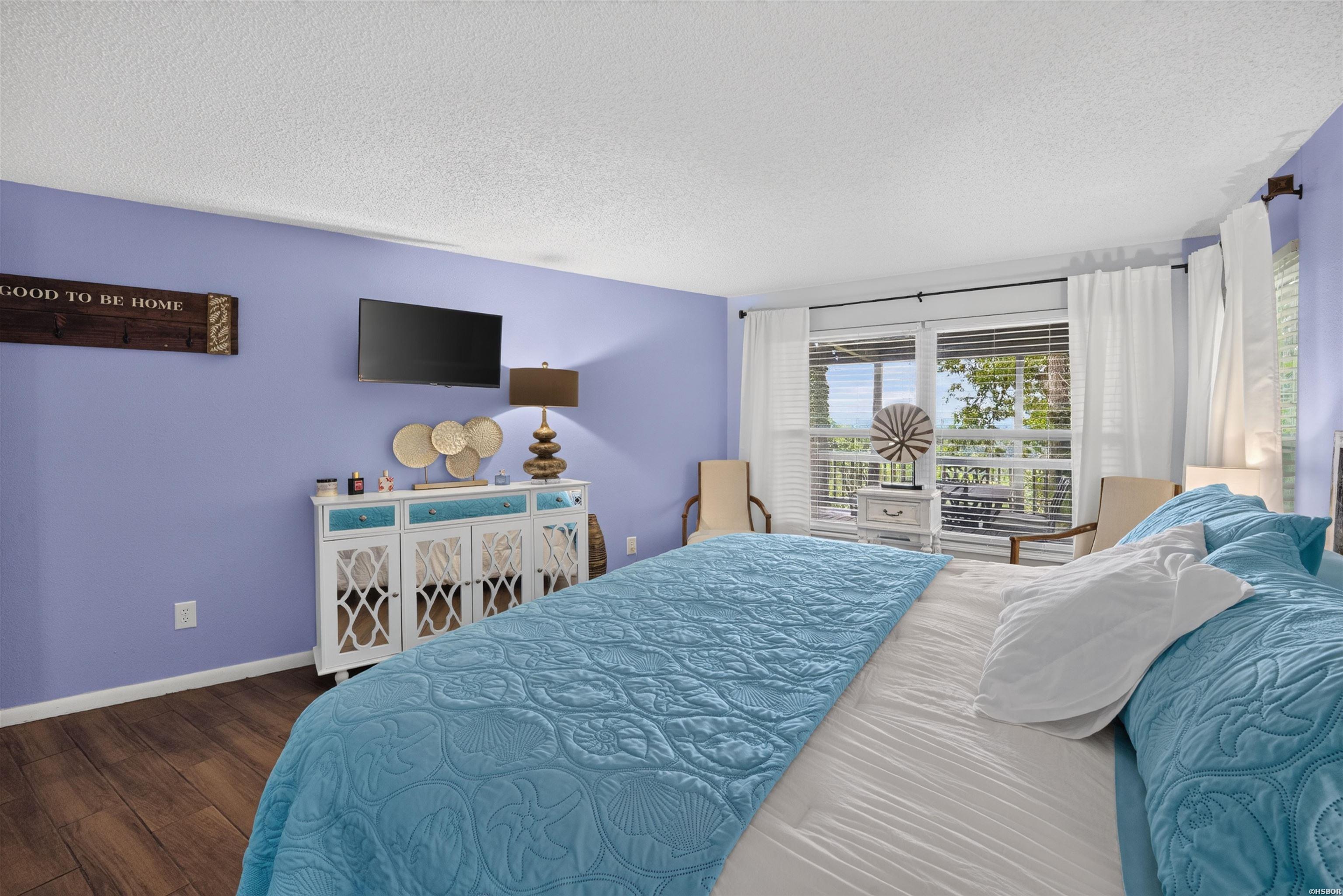 112 Honolulu Court Property Photo 15