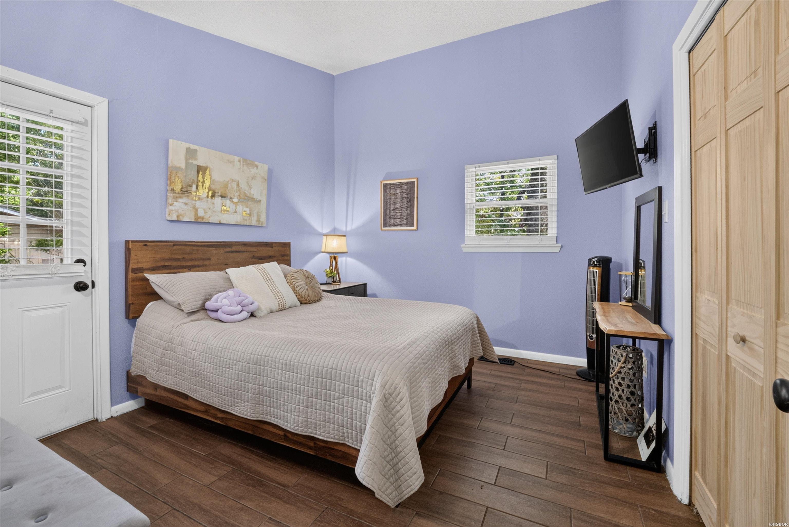 112 Honolulu Court Property Photo 21