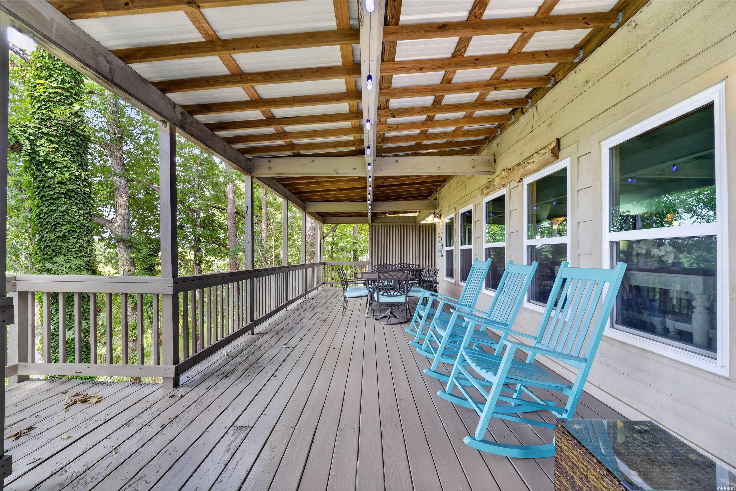 112 Honolulu Court Property Photo 34