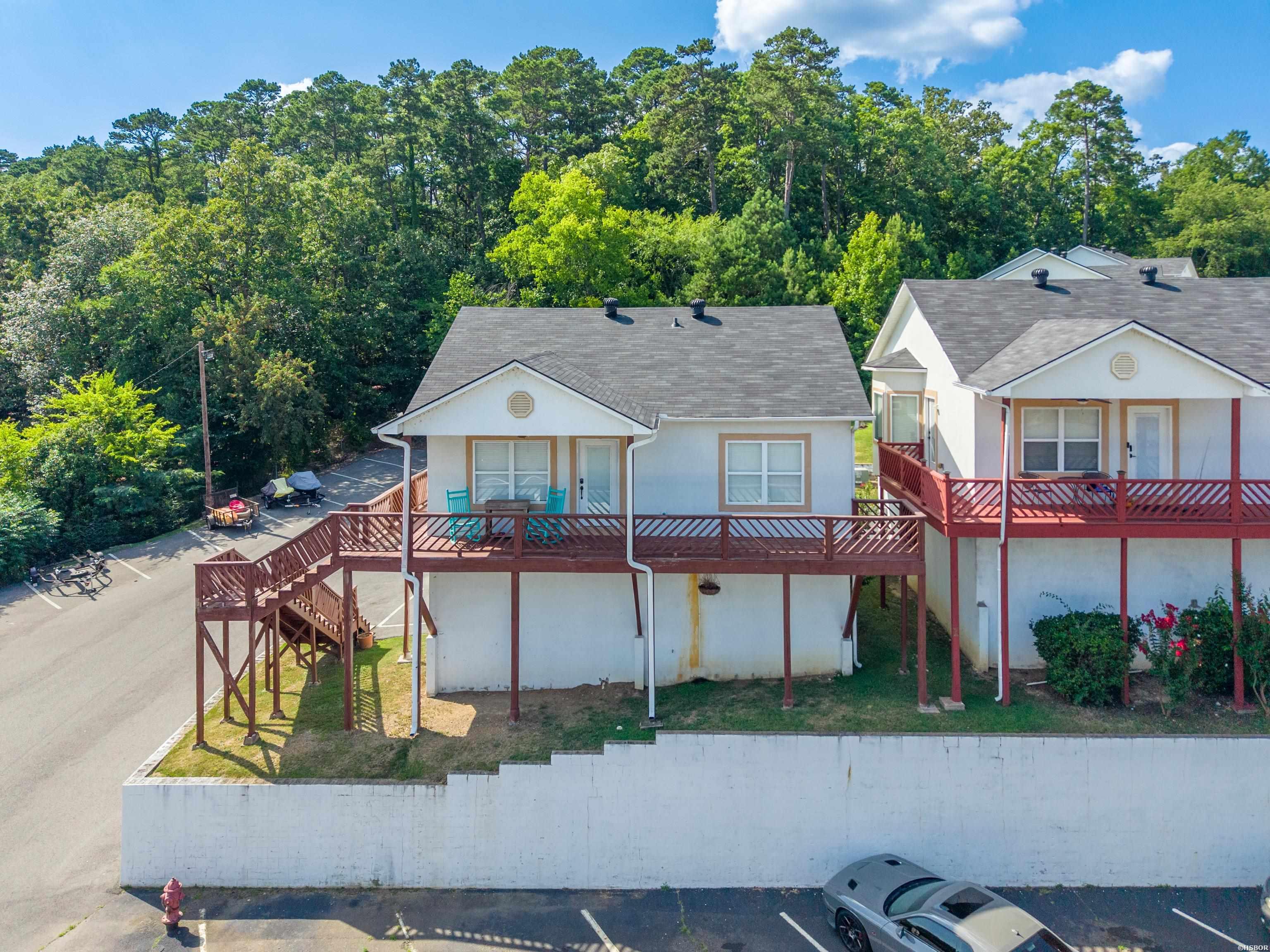 208 Aberina Property Photo 2