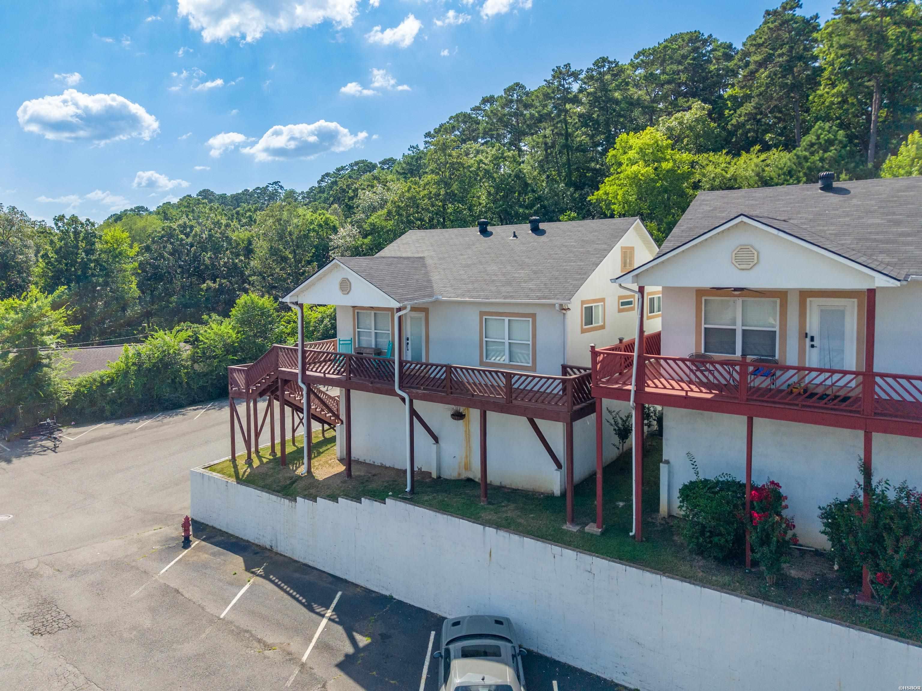 208 Aberina Property Photo 3