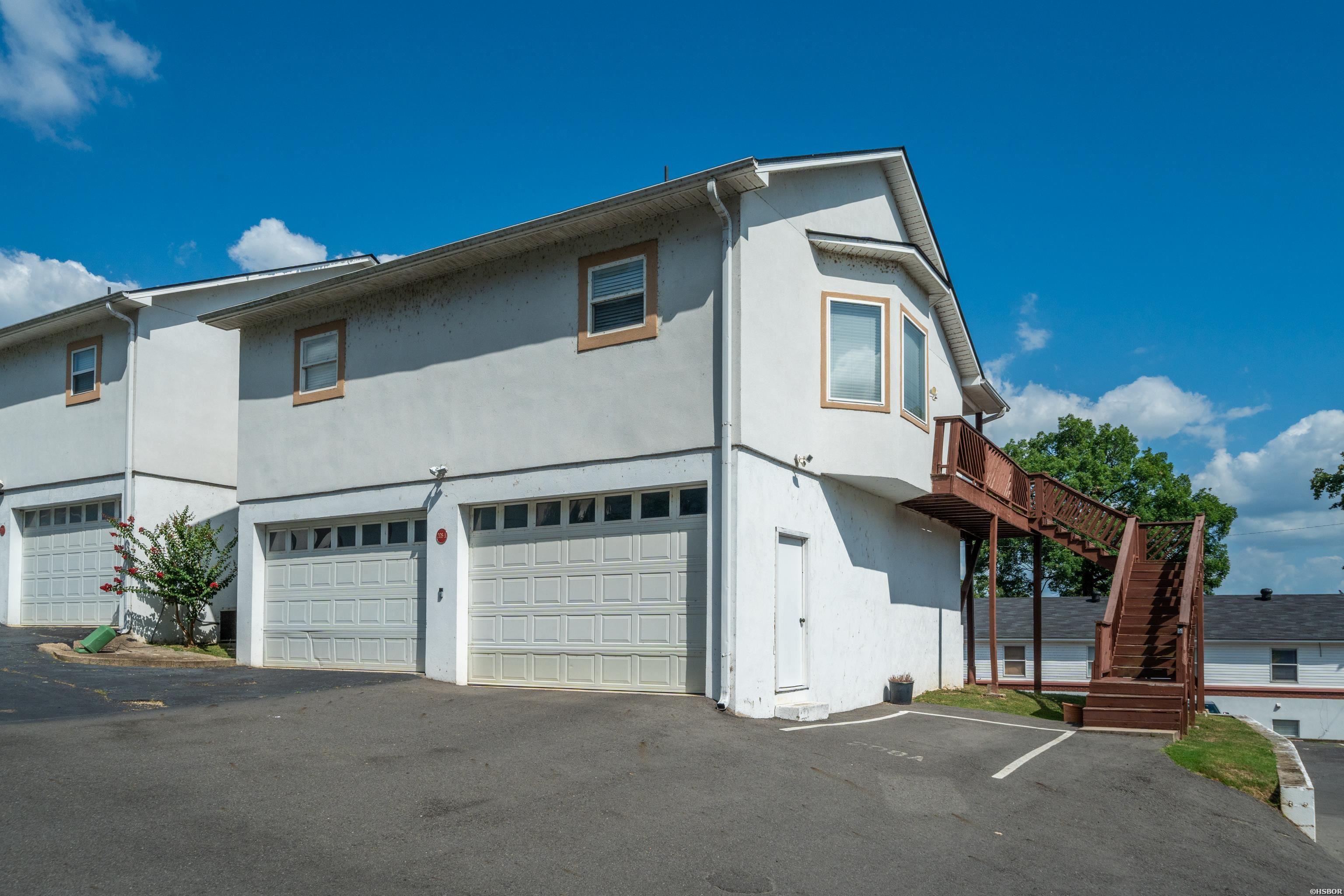 208 Aberina Property Photo 8