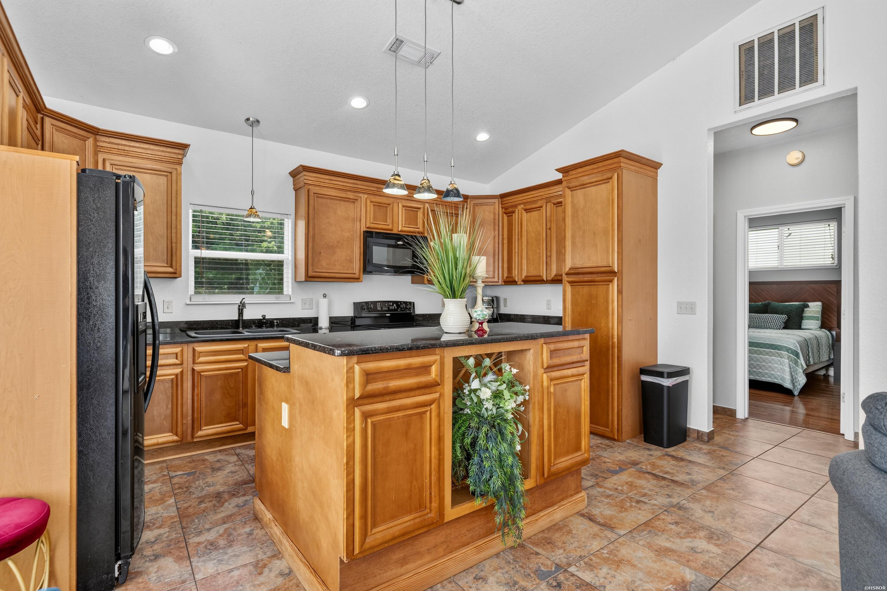 208 Aberina Property Photo 20