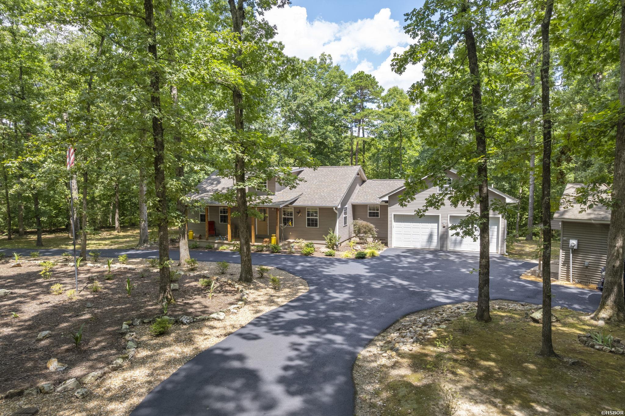 207 Holland Lane Property Photo 4