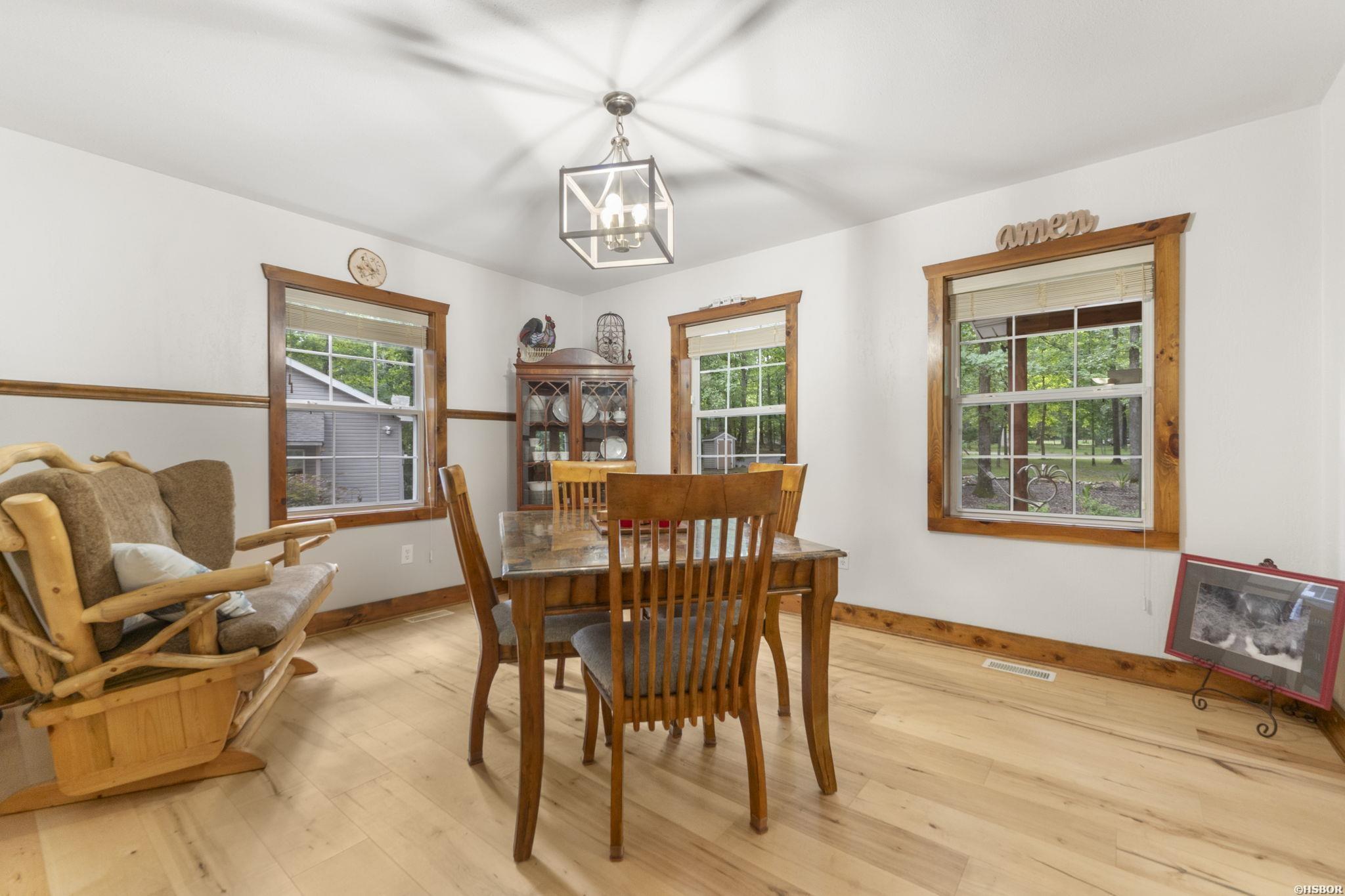 207 Holland Lane Property Photo 17