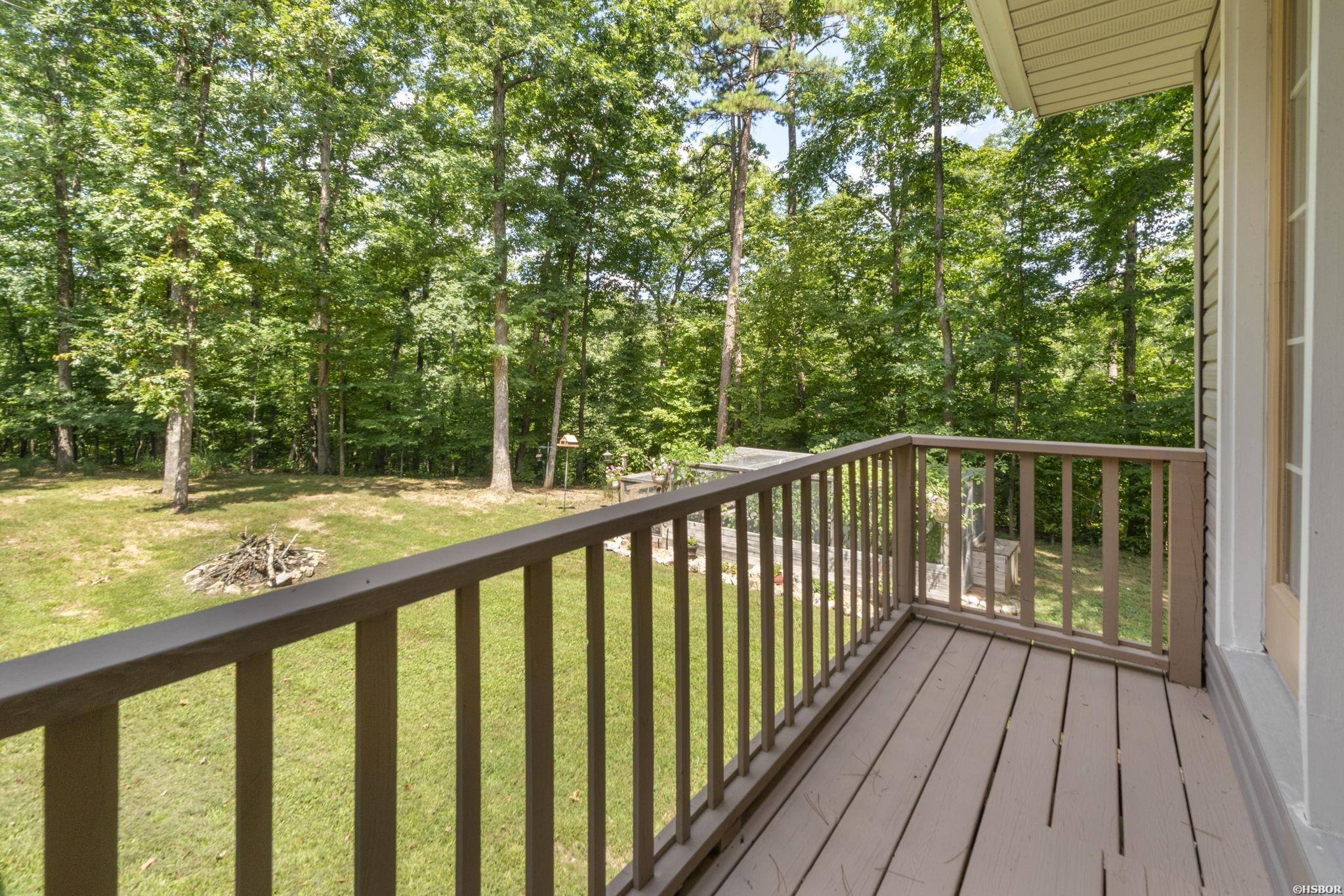 207 Holland Lane Property Photo 28