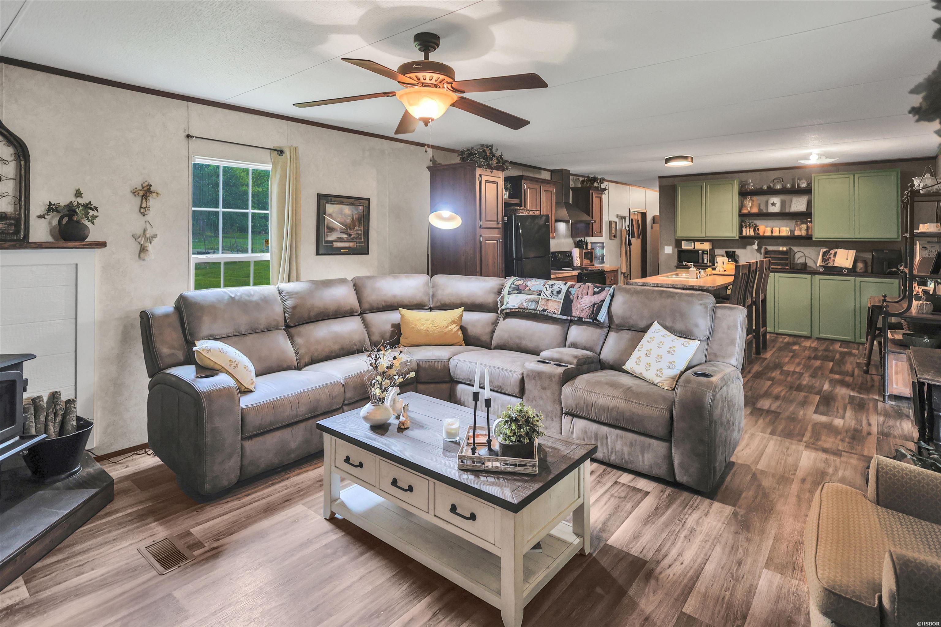 1101 Brushy Road Property Photo 8