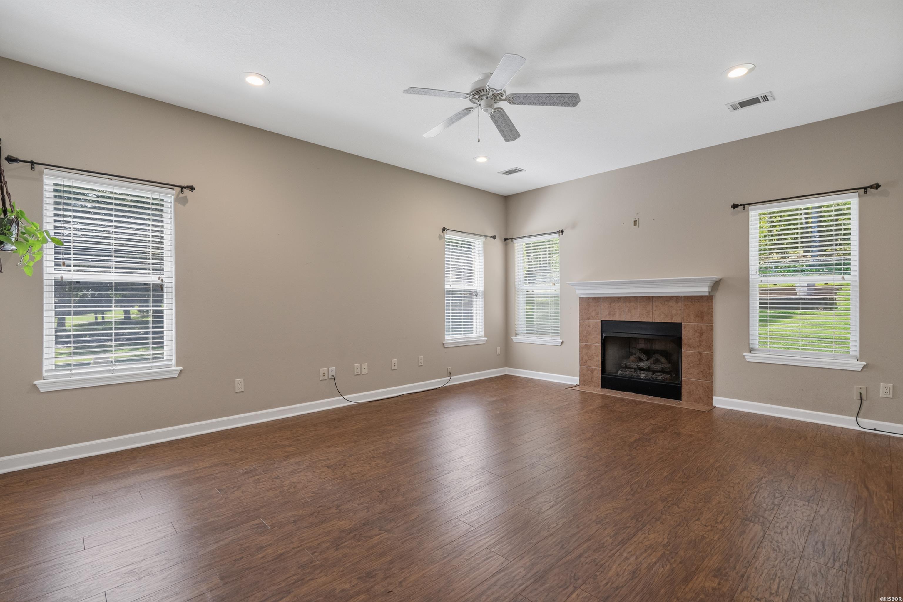 151 Wincastle Property Photo 9