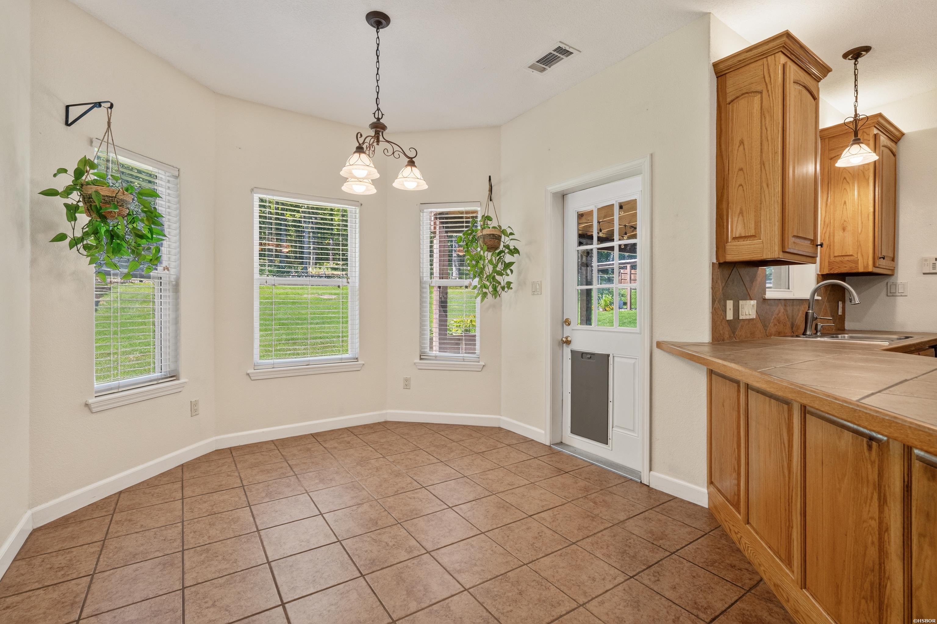 151 Wincastle Property Photo 16