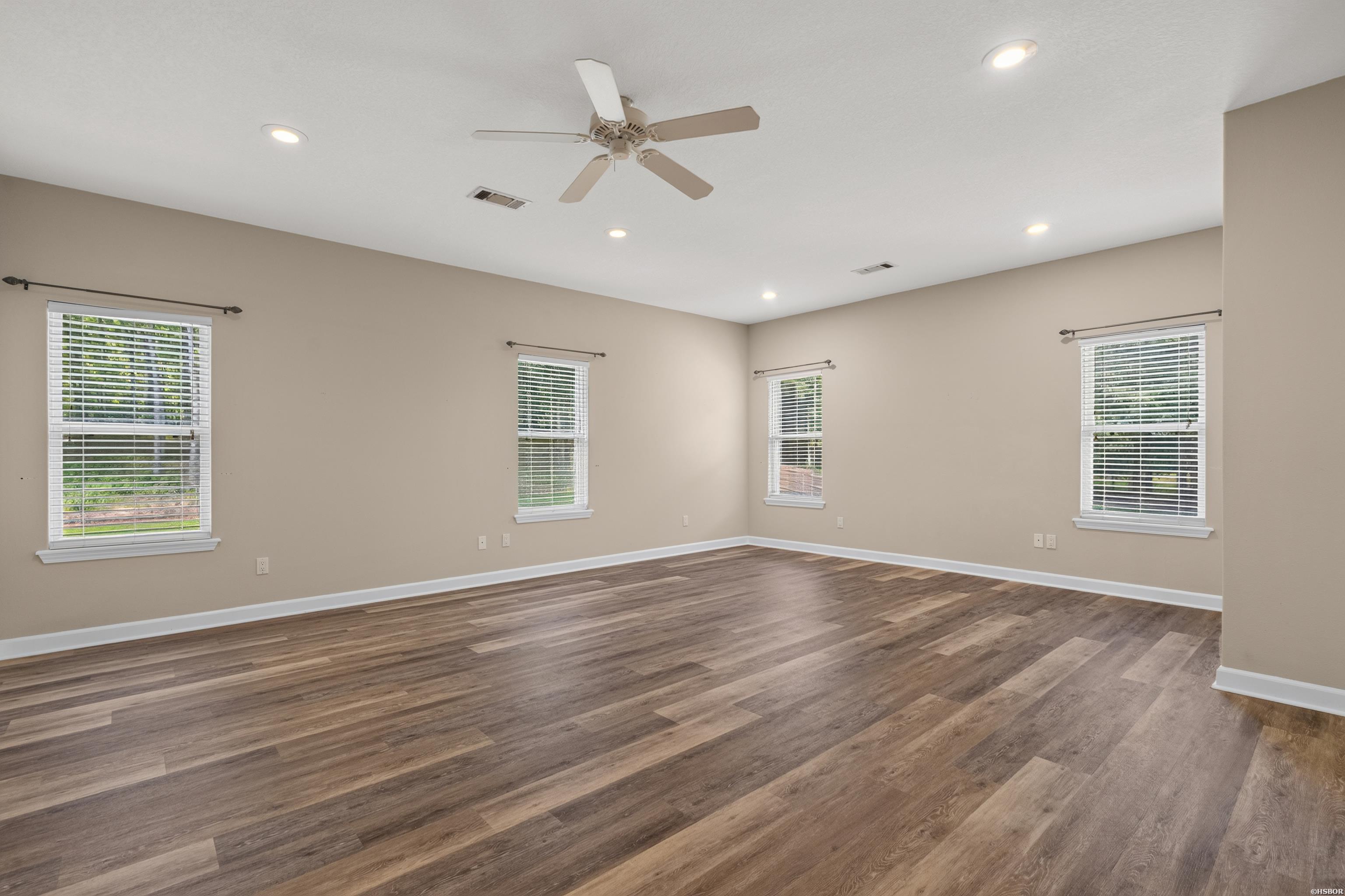 151 Wincastle Property Photo 23