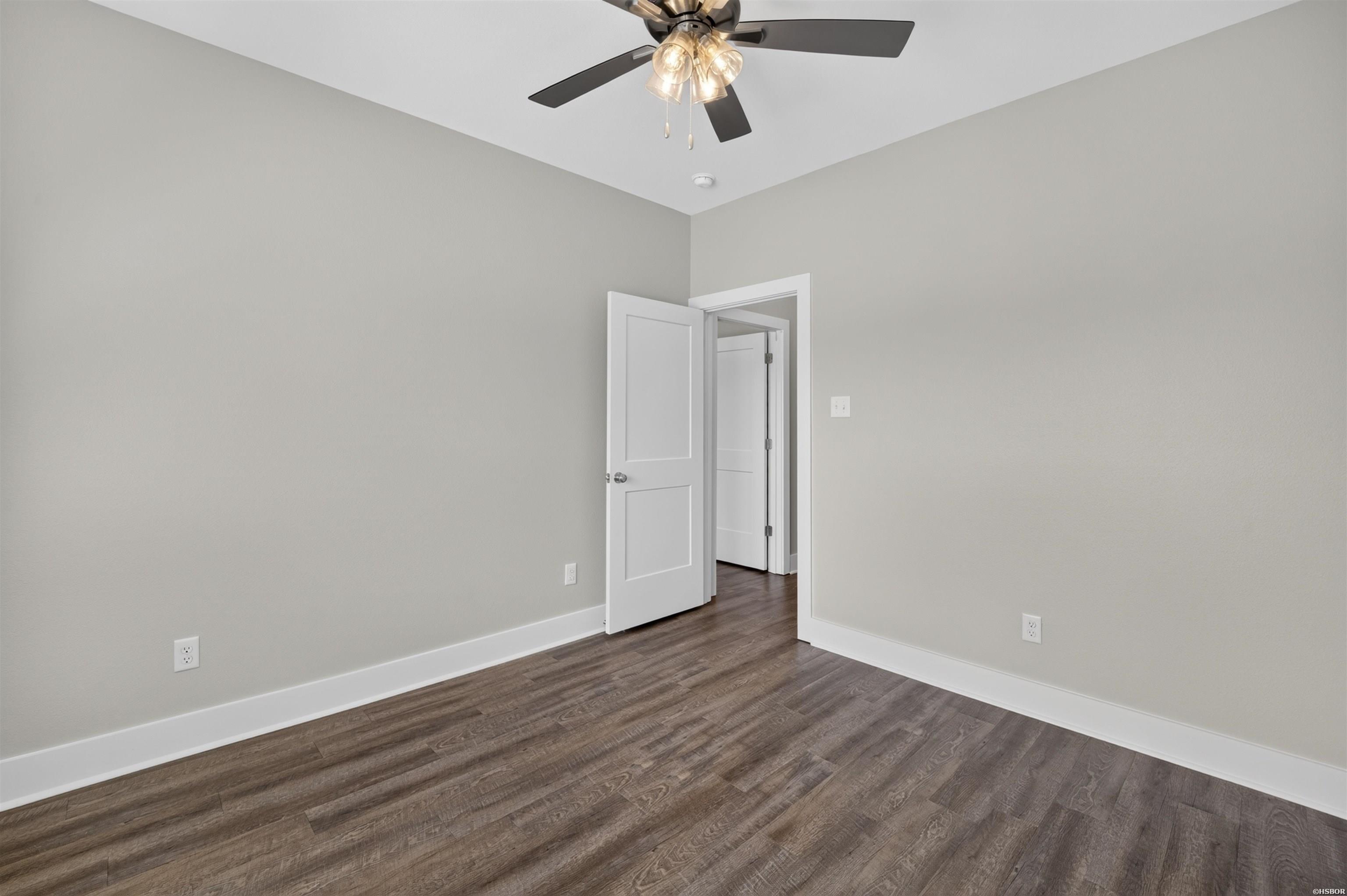 5009 Springwood Circle Property Photo 28