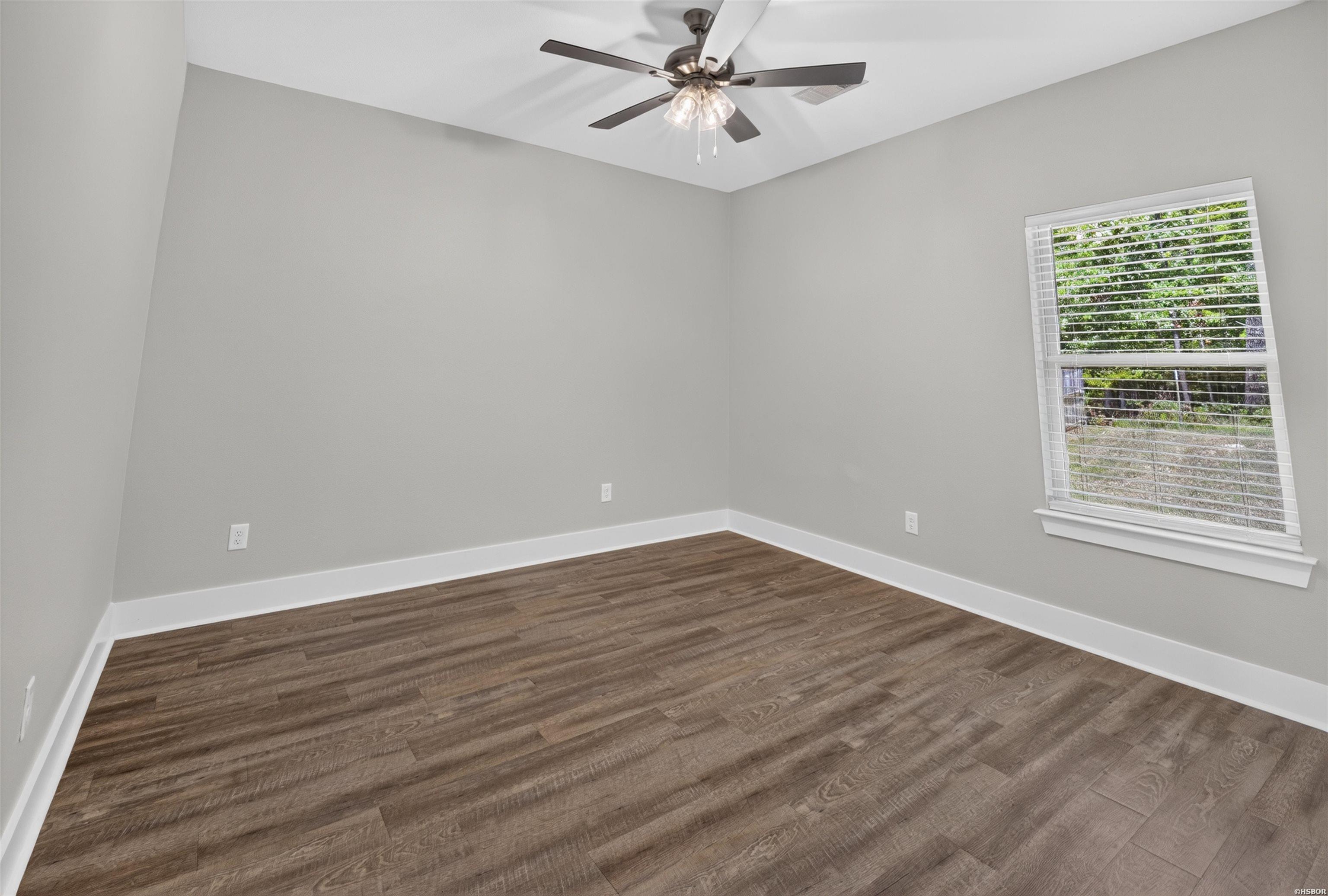 5009 Springwood Circle Property Photo 31