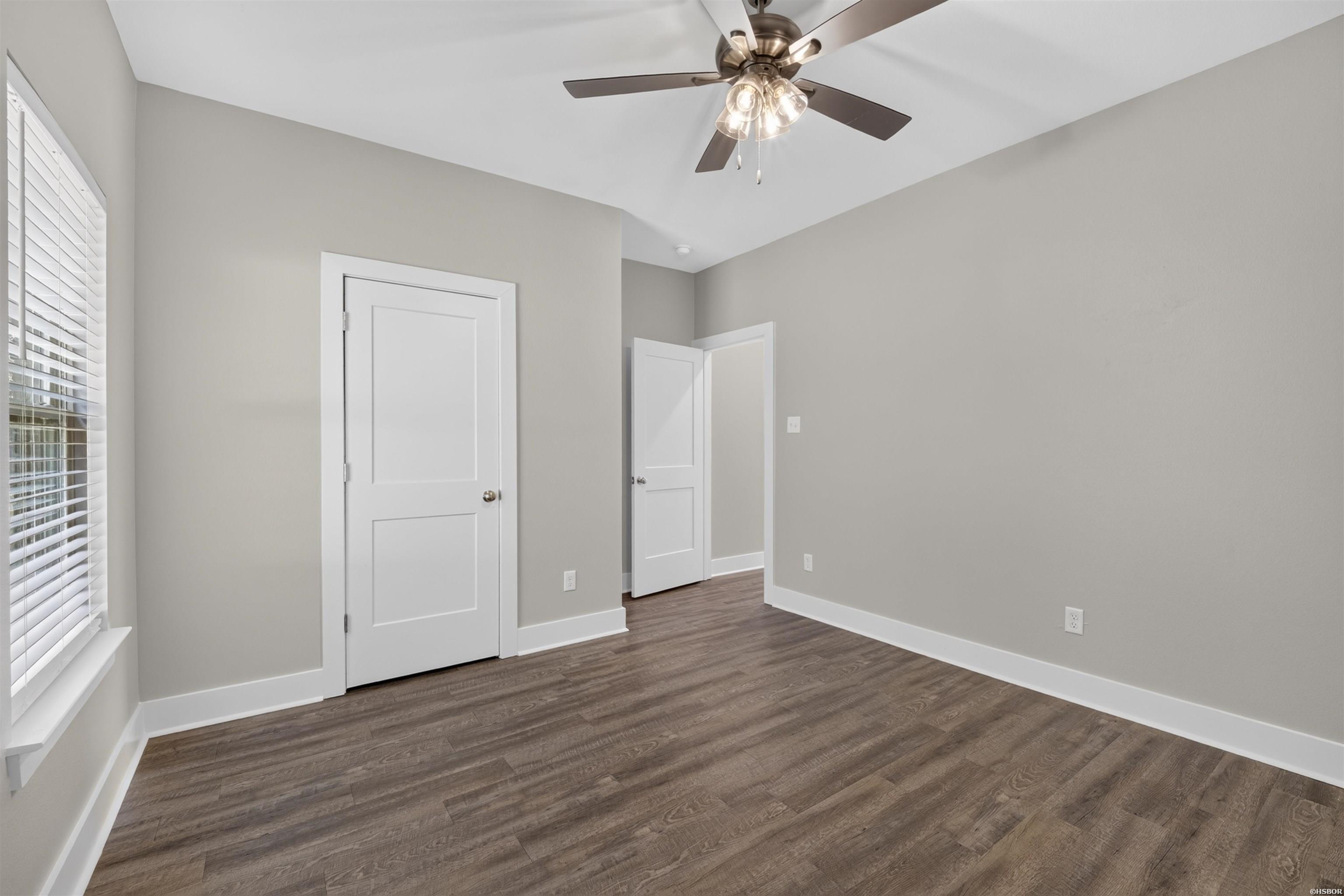 5009 Springwood Circle Property Photo 32