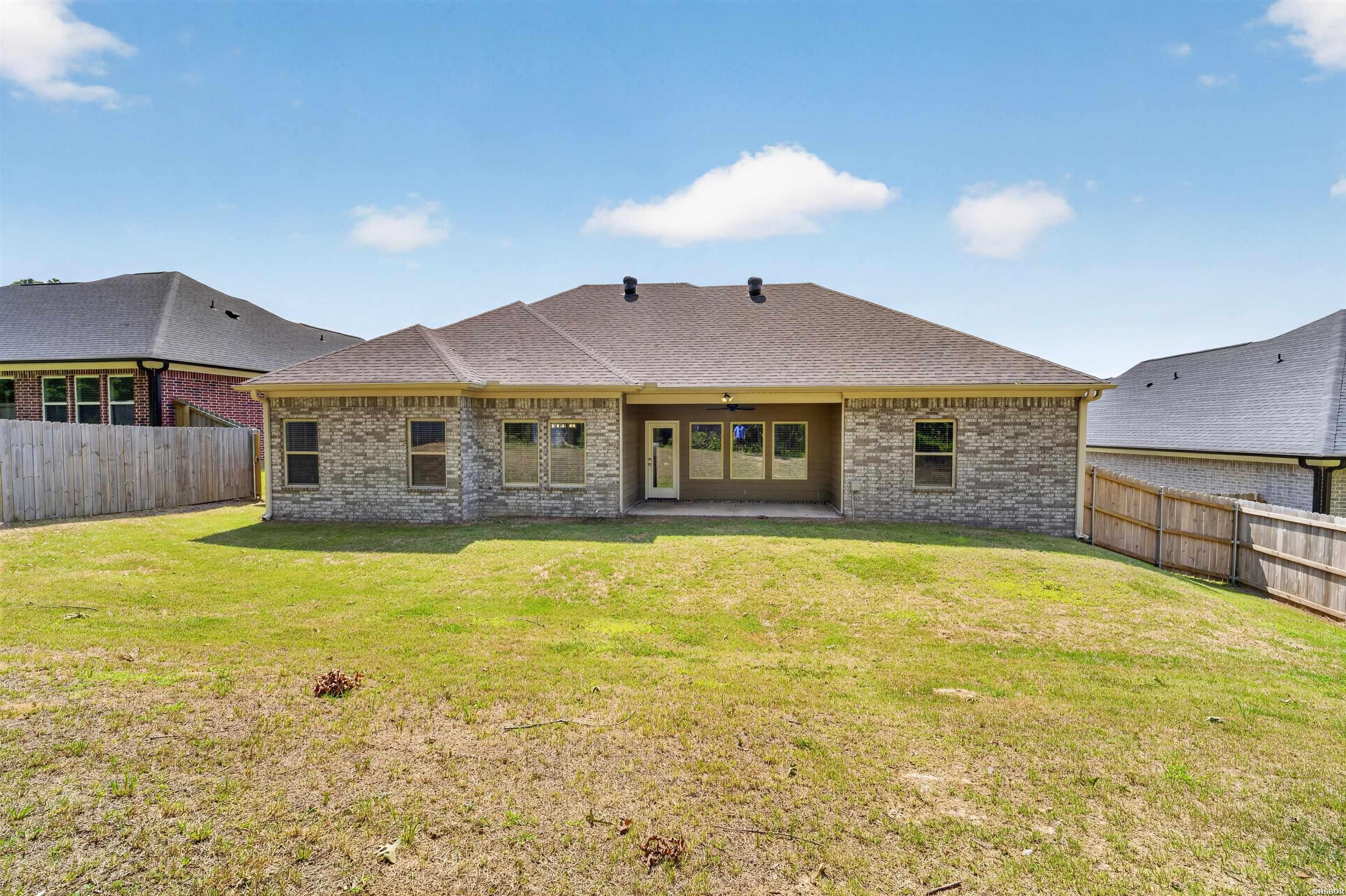 5009 Springwood Circle Property Photo 34