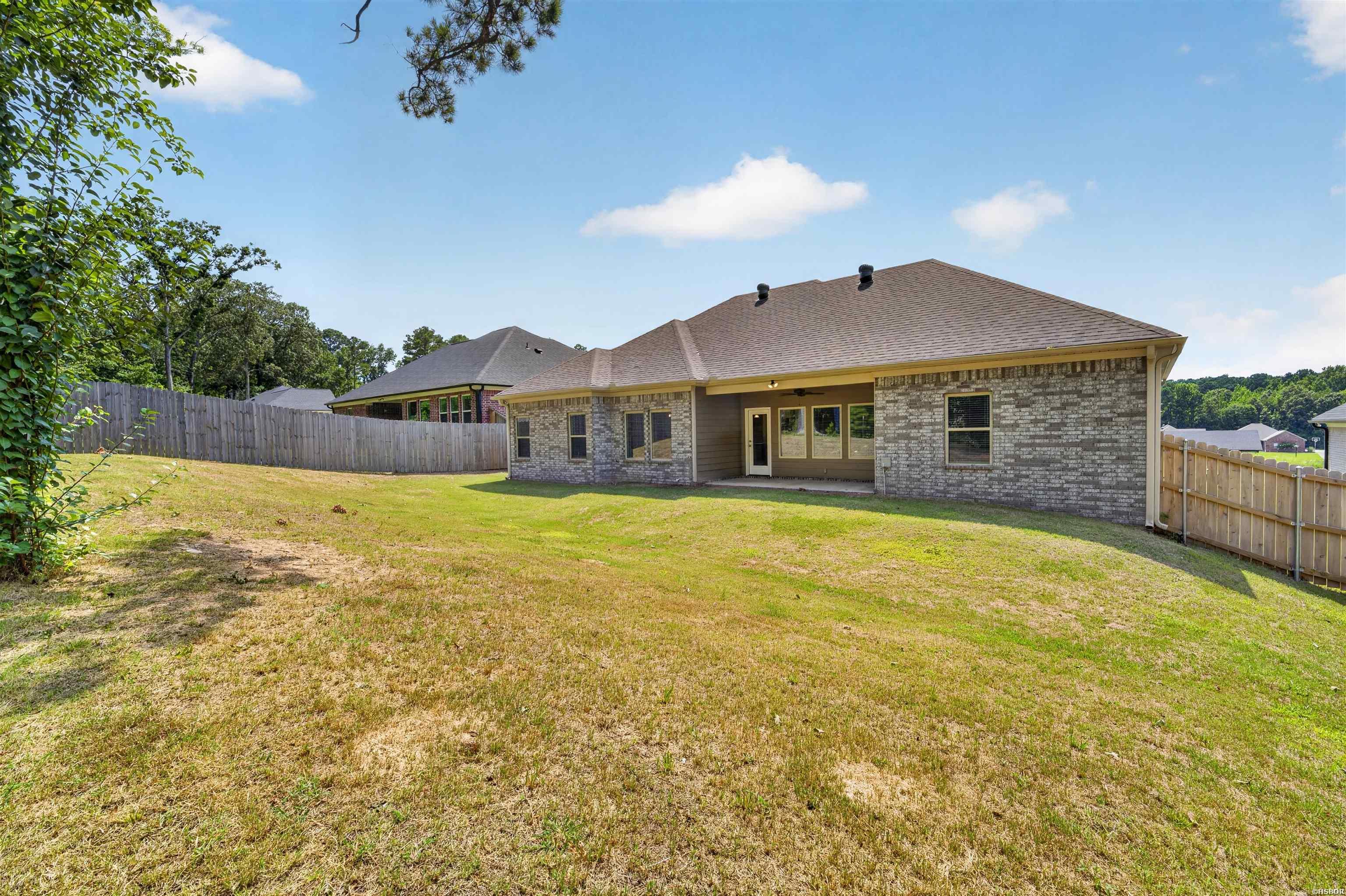 5009 Springwood Circle Property Photo 35