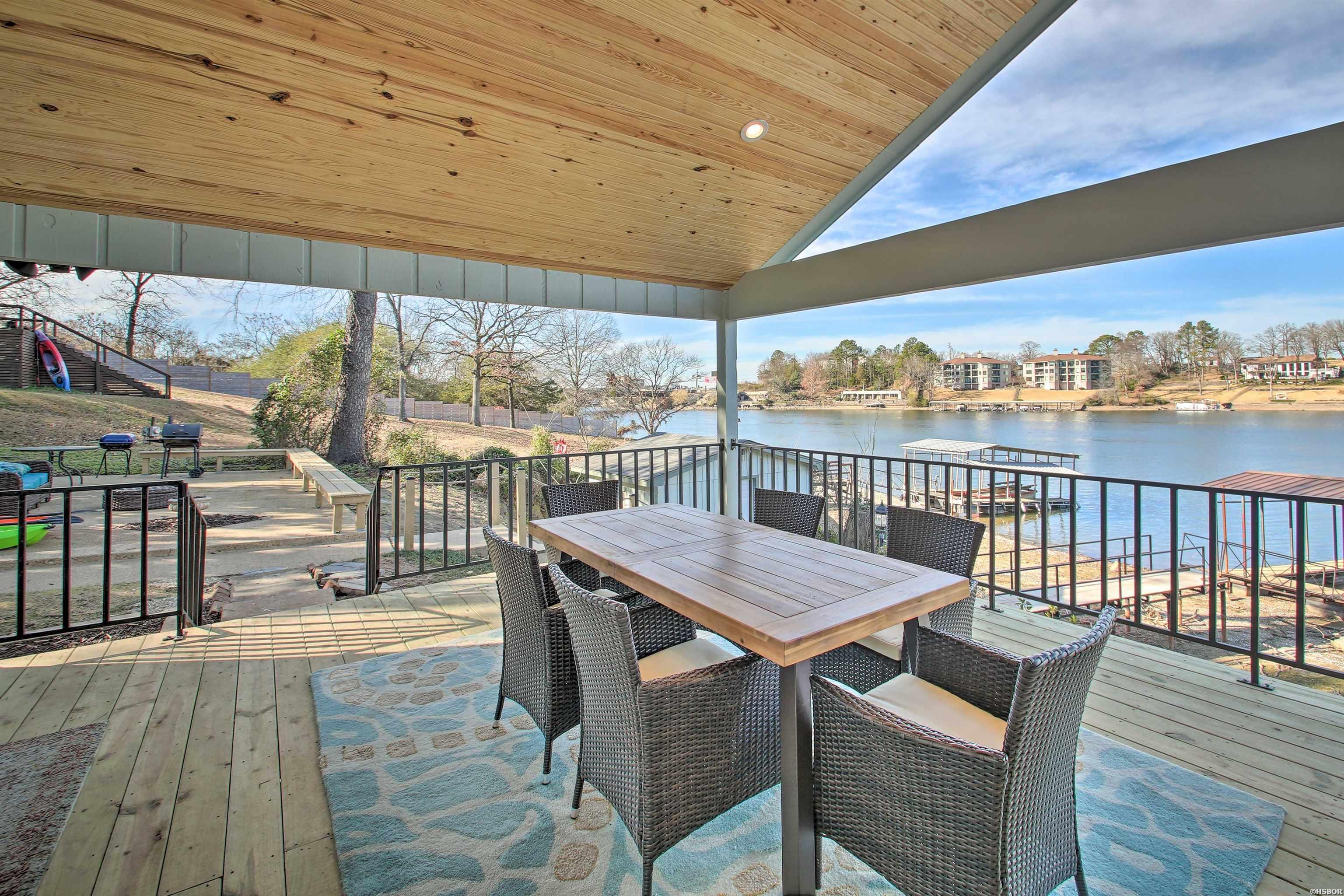 113 Lookout Point Property Photo 9