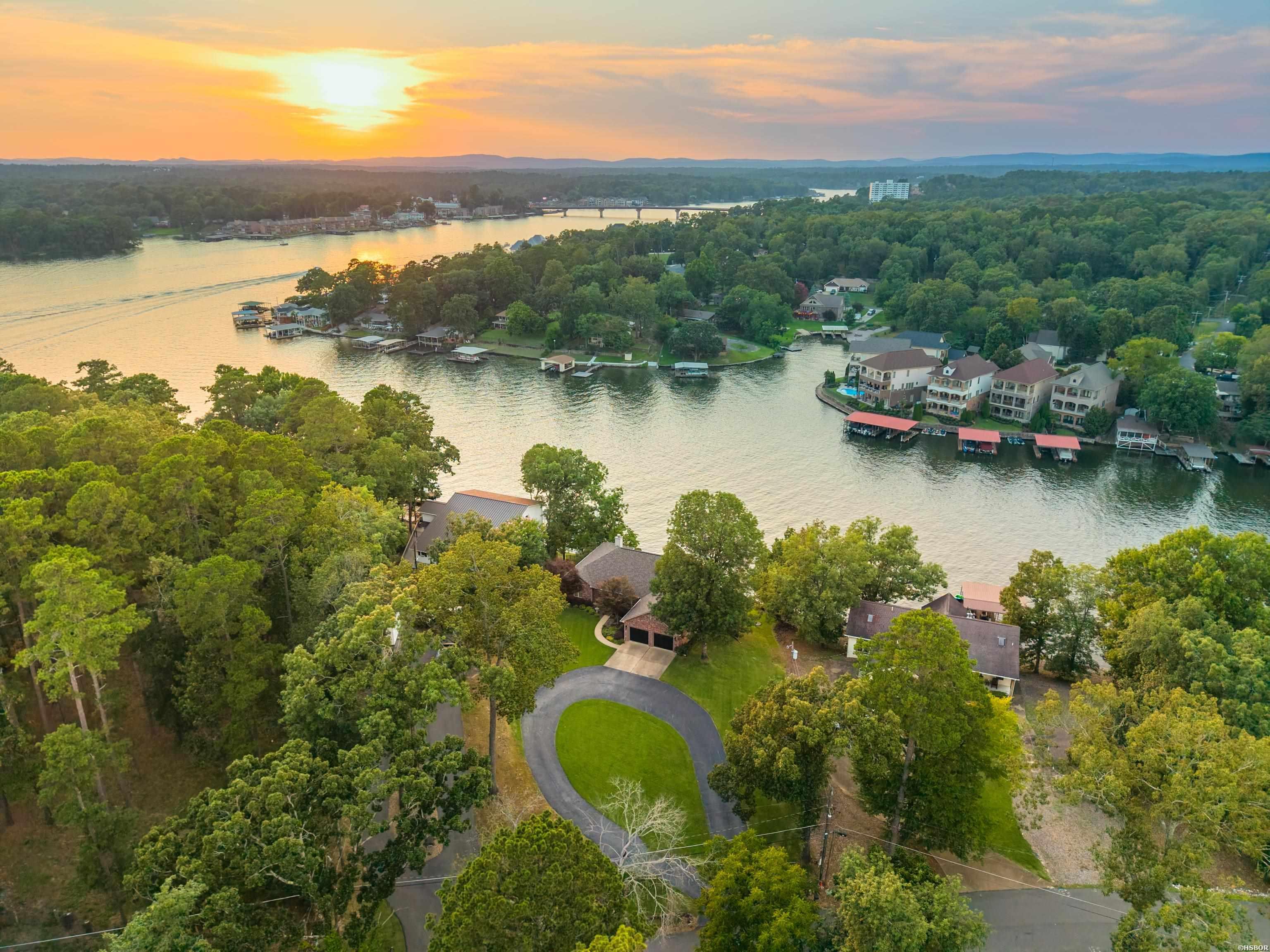 370 Chappel Hill Property Photo 16