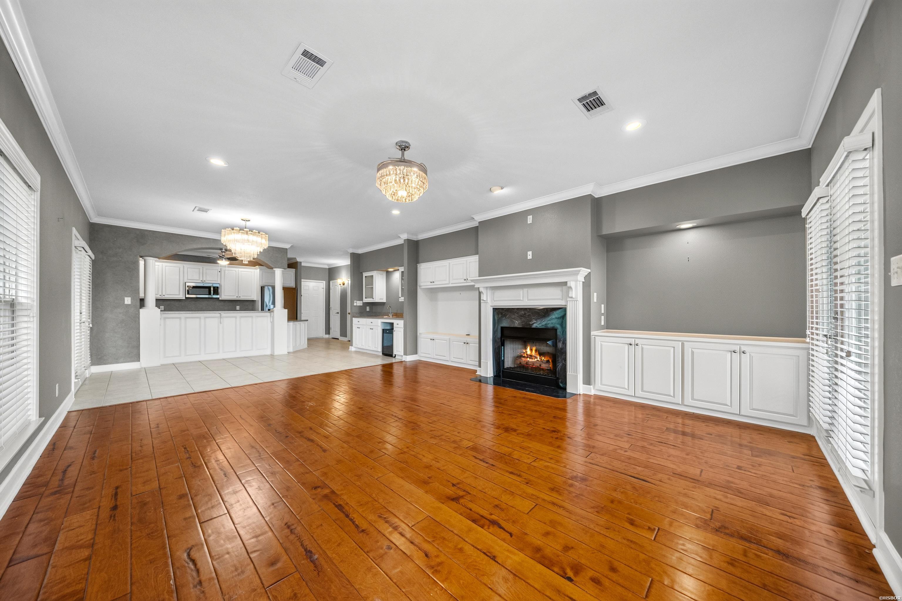 518 Amity Property Photo 7