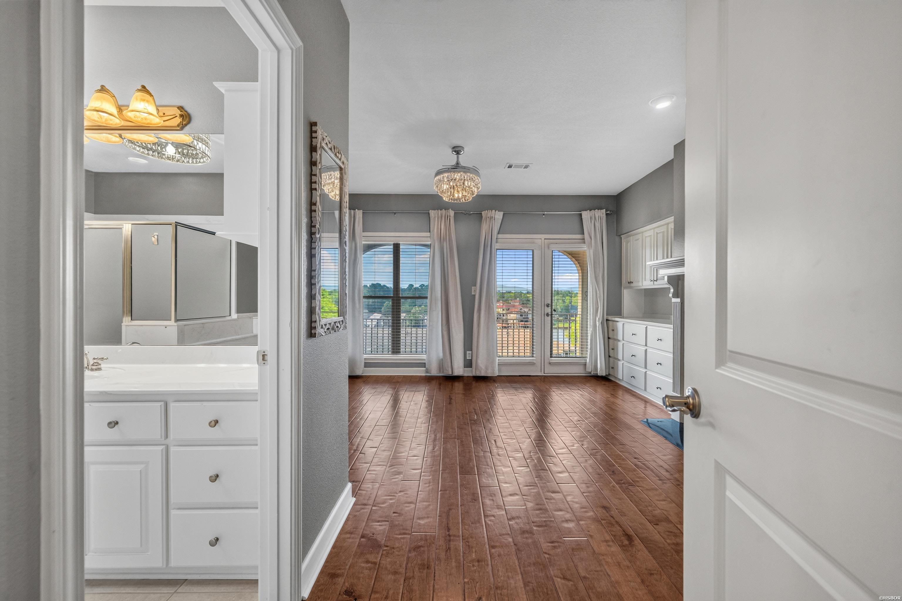 518 Amity Property Photo 19