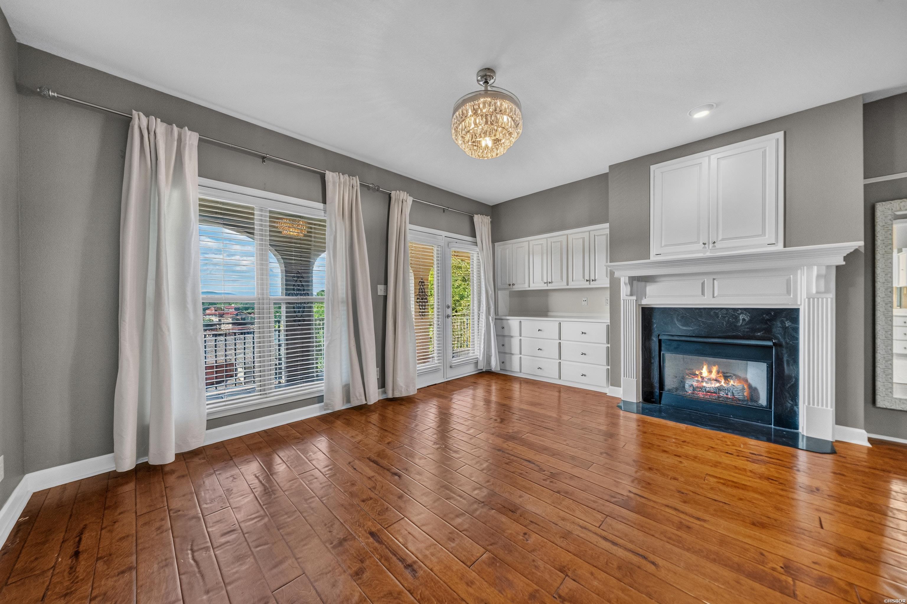 518 Amity Property Photo 22