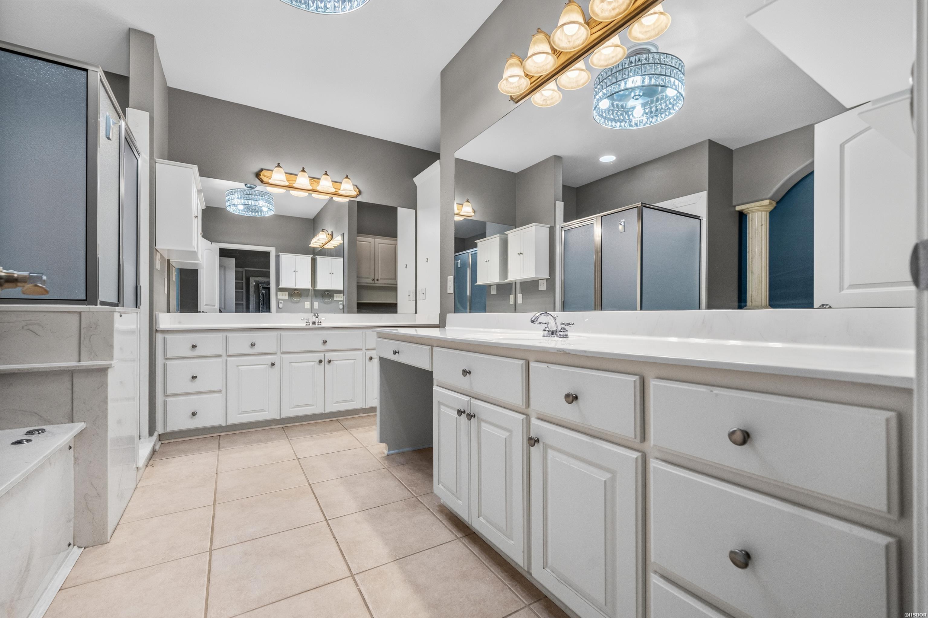 518 Amity Property Photo 24