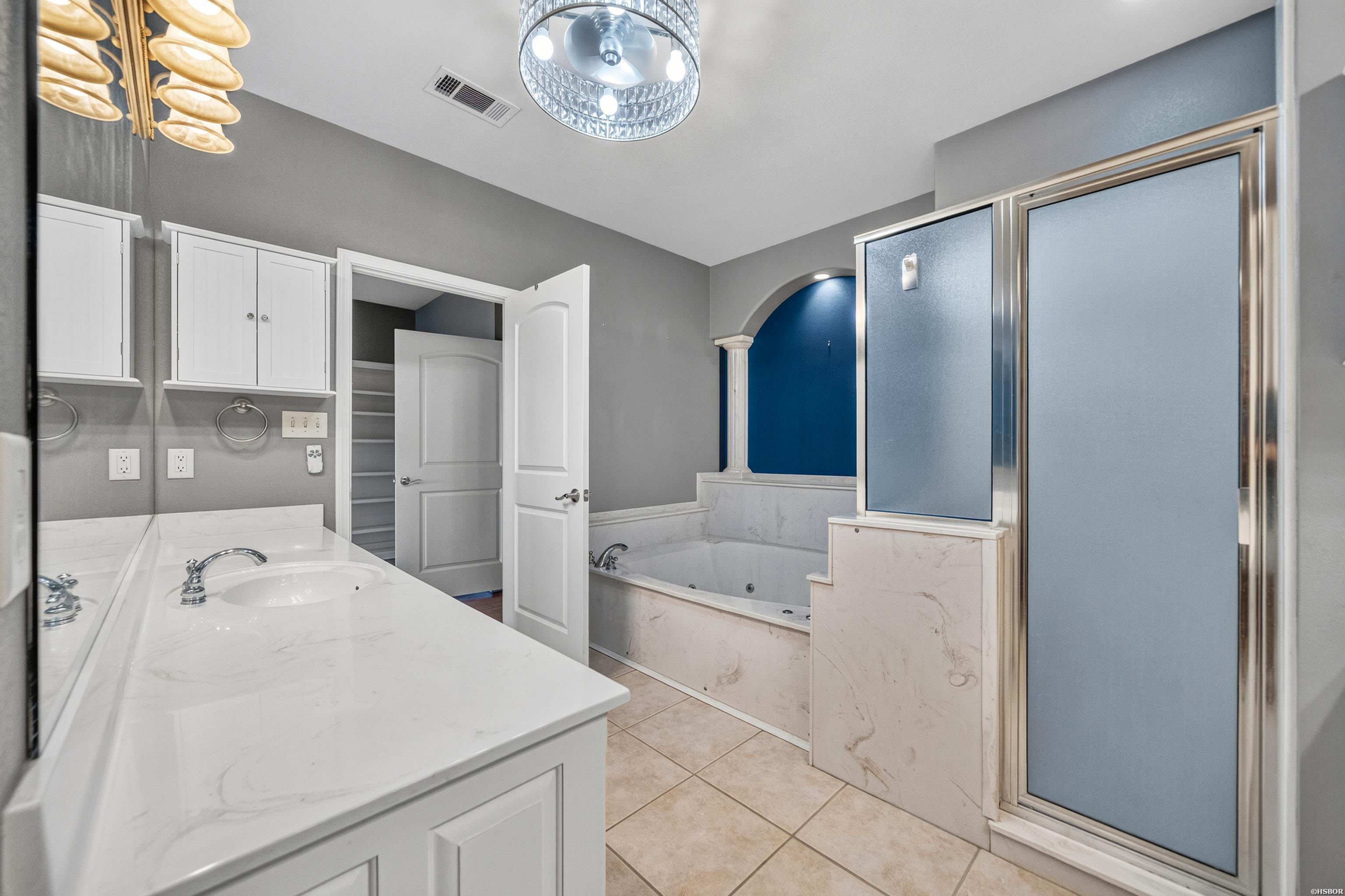 518 Amity Property Photo 28