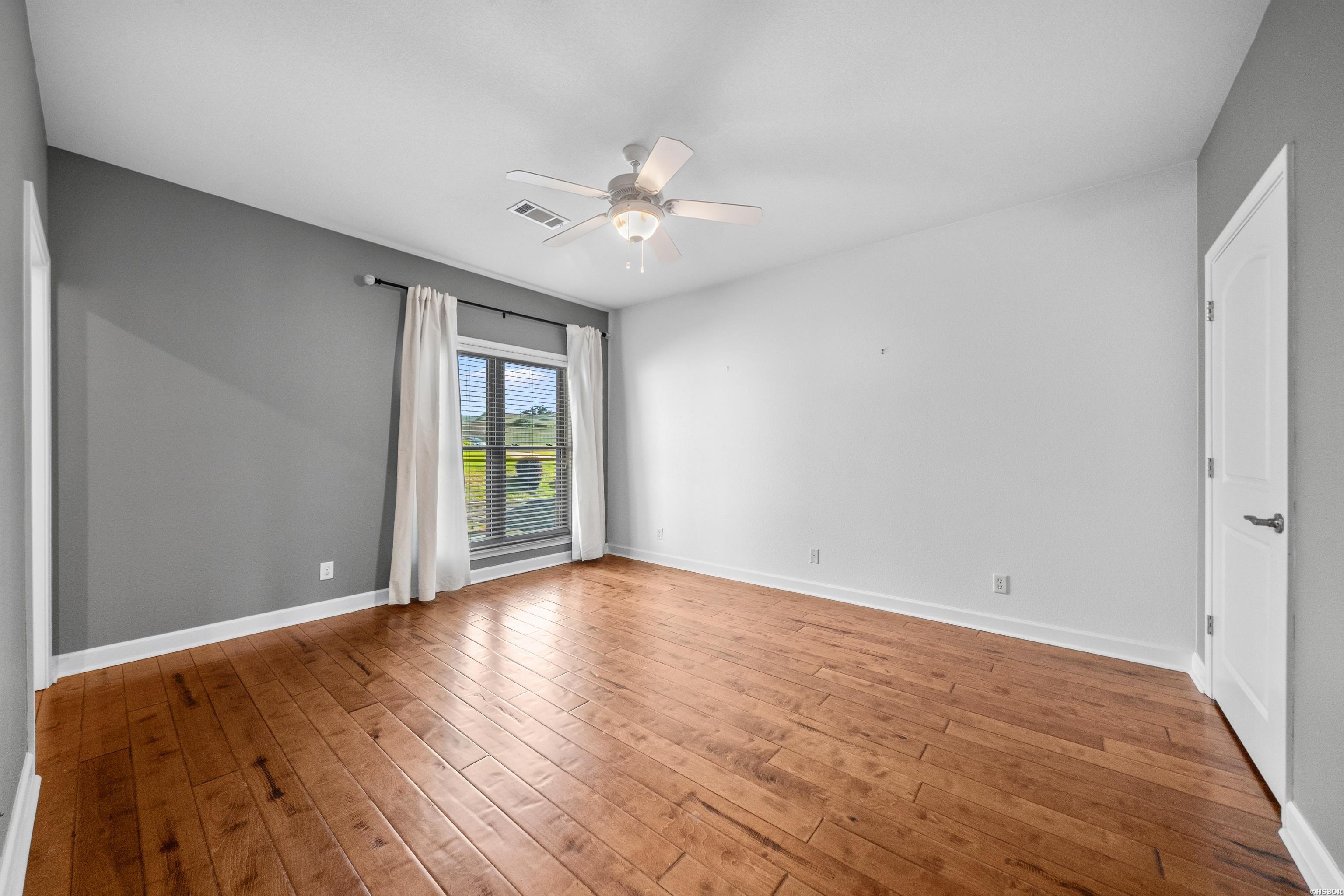 518 Amity Property Photo 30