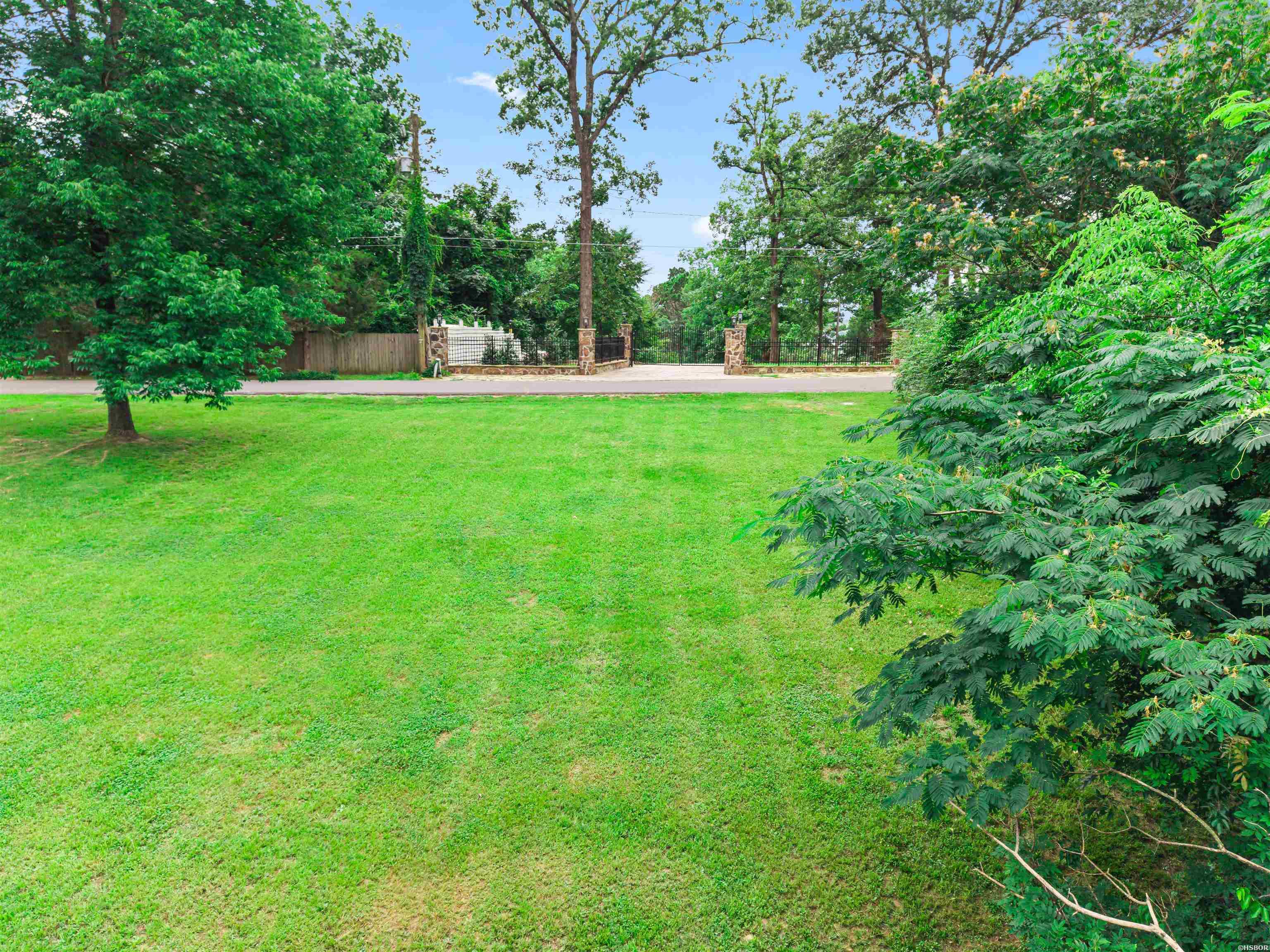 806 Lakeland Point Property Photo 5