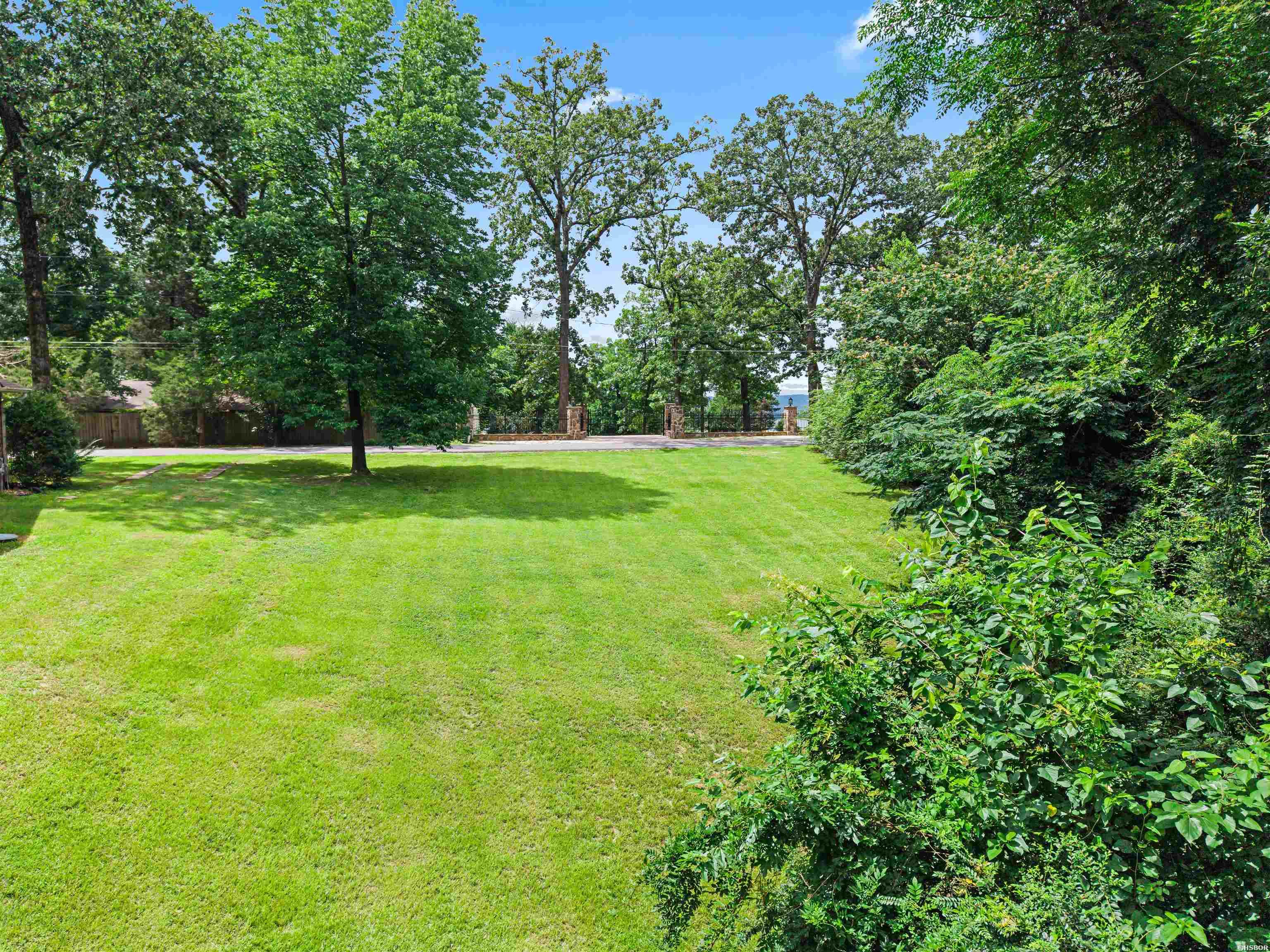 806 Lakeland Point Property Photo 8
