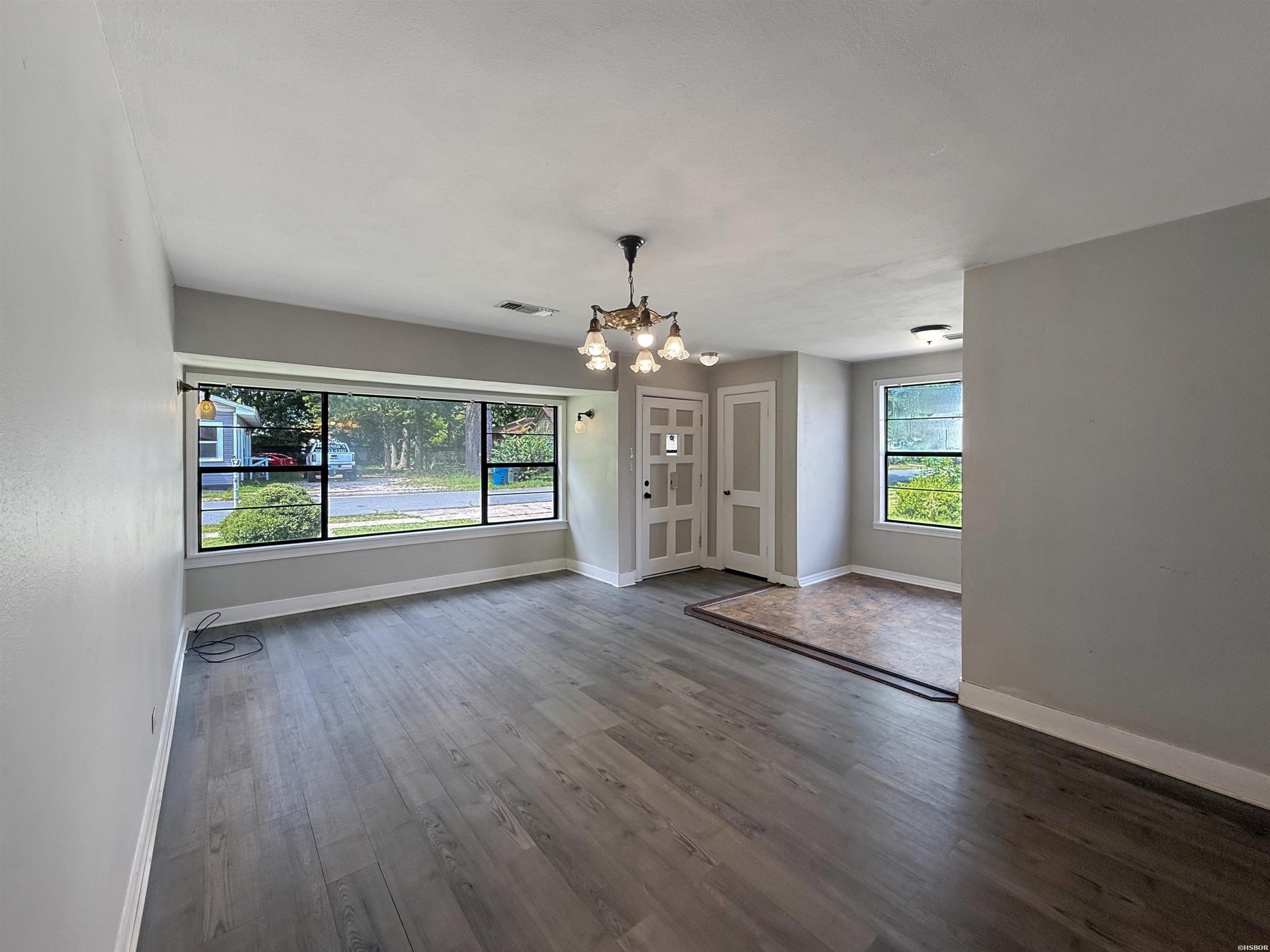 1019 Clardy Street Property Photo 4