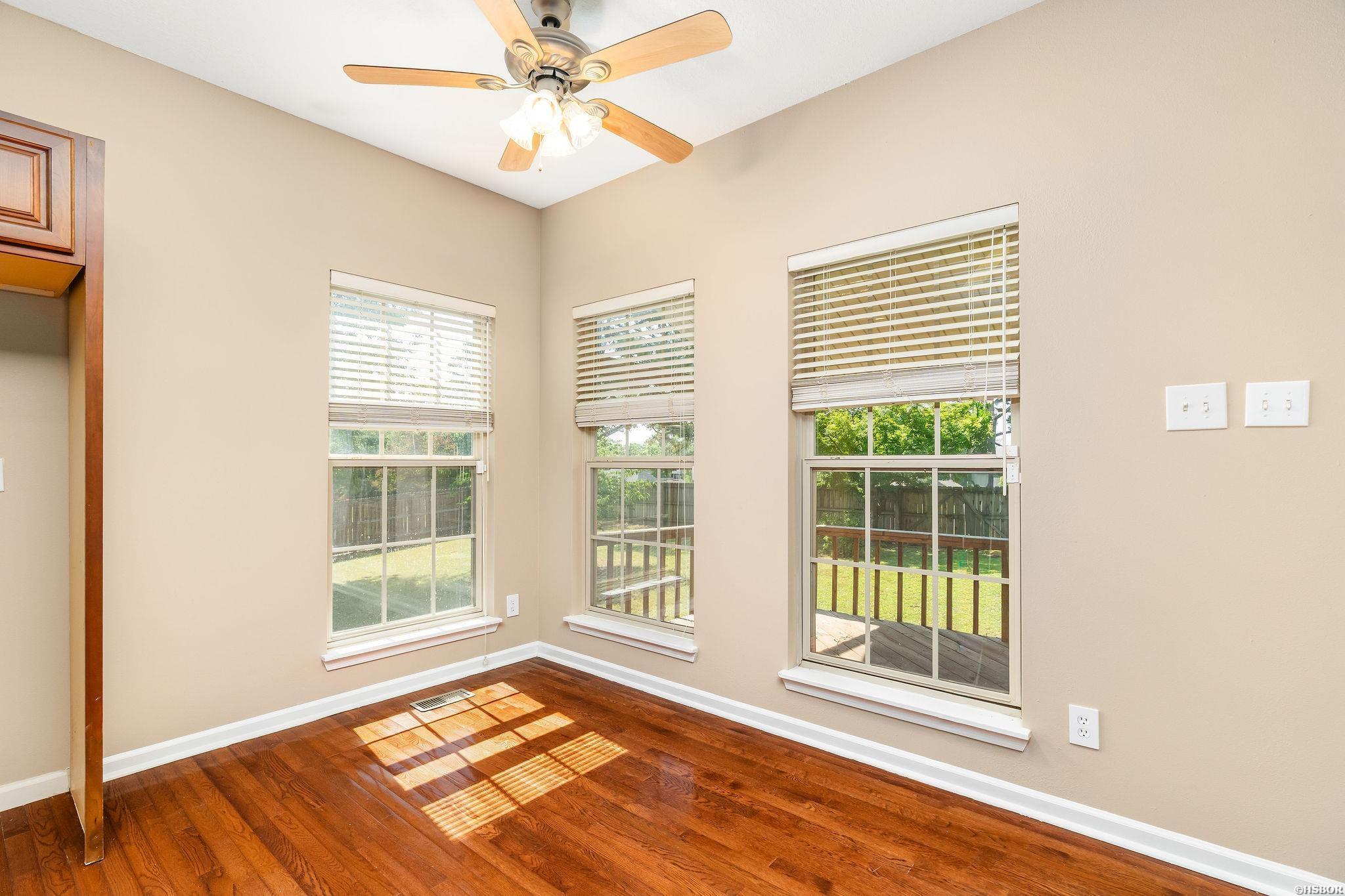 300 Tanglewood Road Property Photo 12