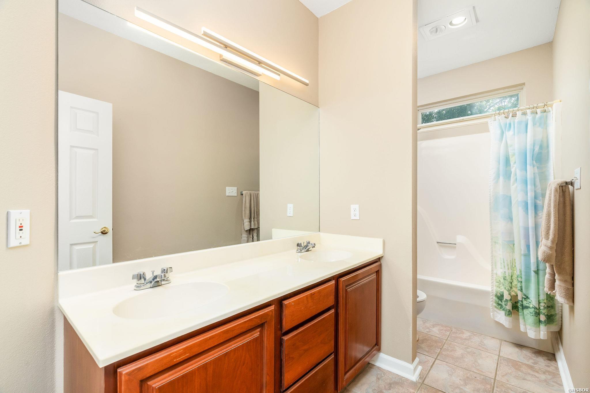 300 Tanglewood Road Property Photo 22