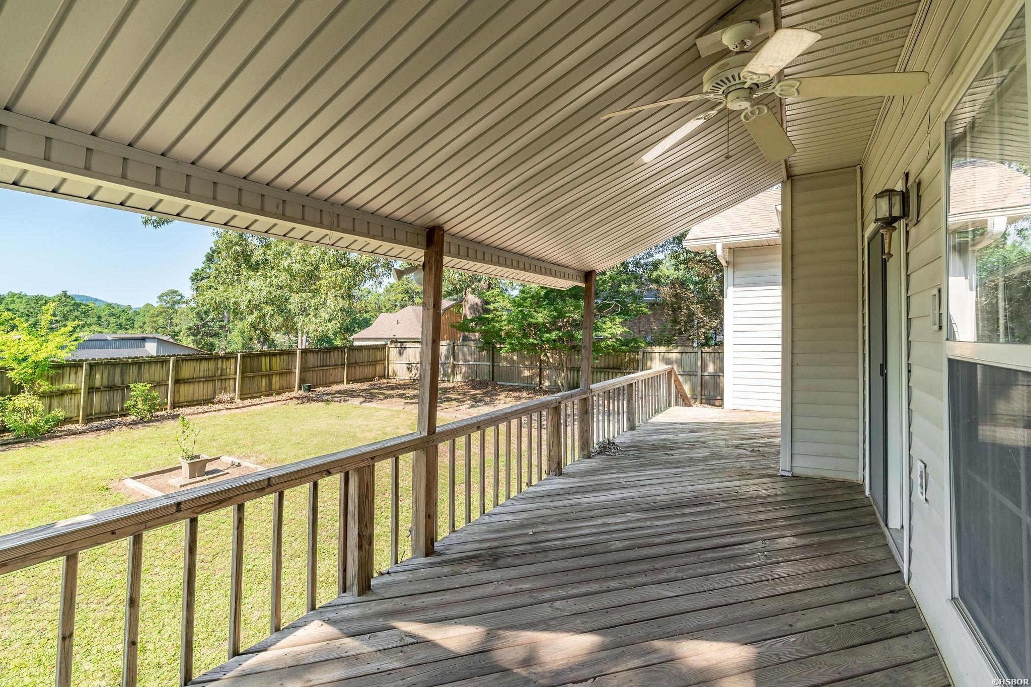300 Tanglewood Road Property Photo 31