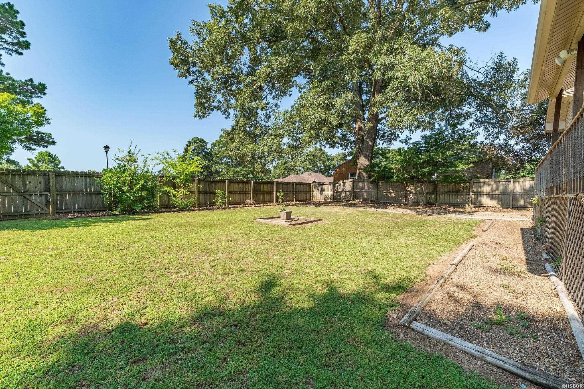 300 Tanglewood Road Property Photo 33