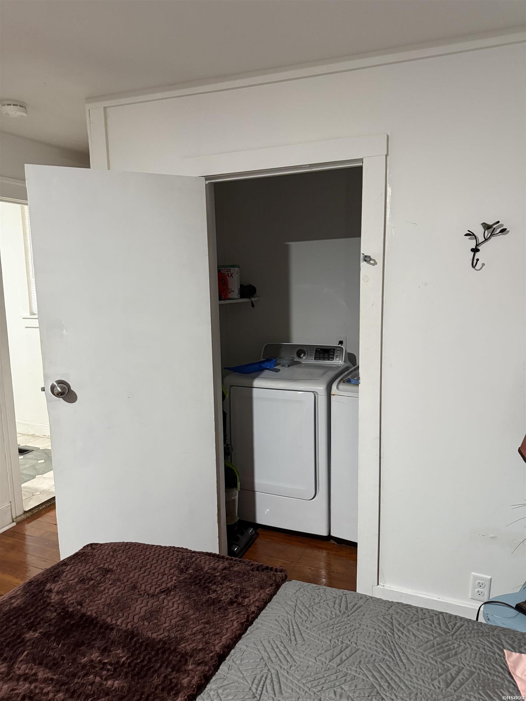 231 Oak Street Property Photo 16
