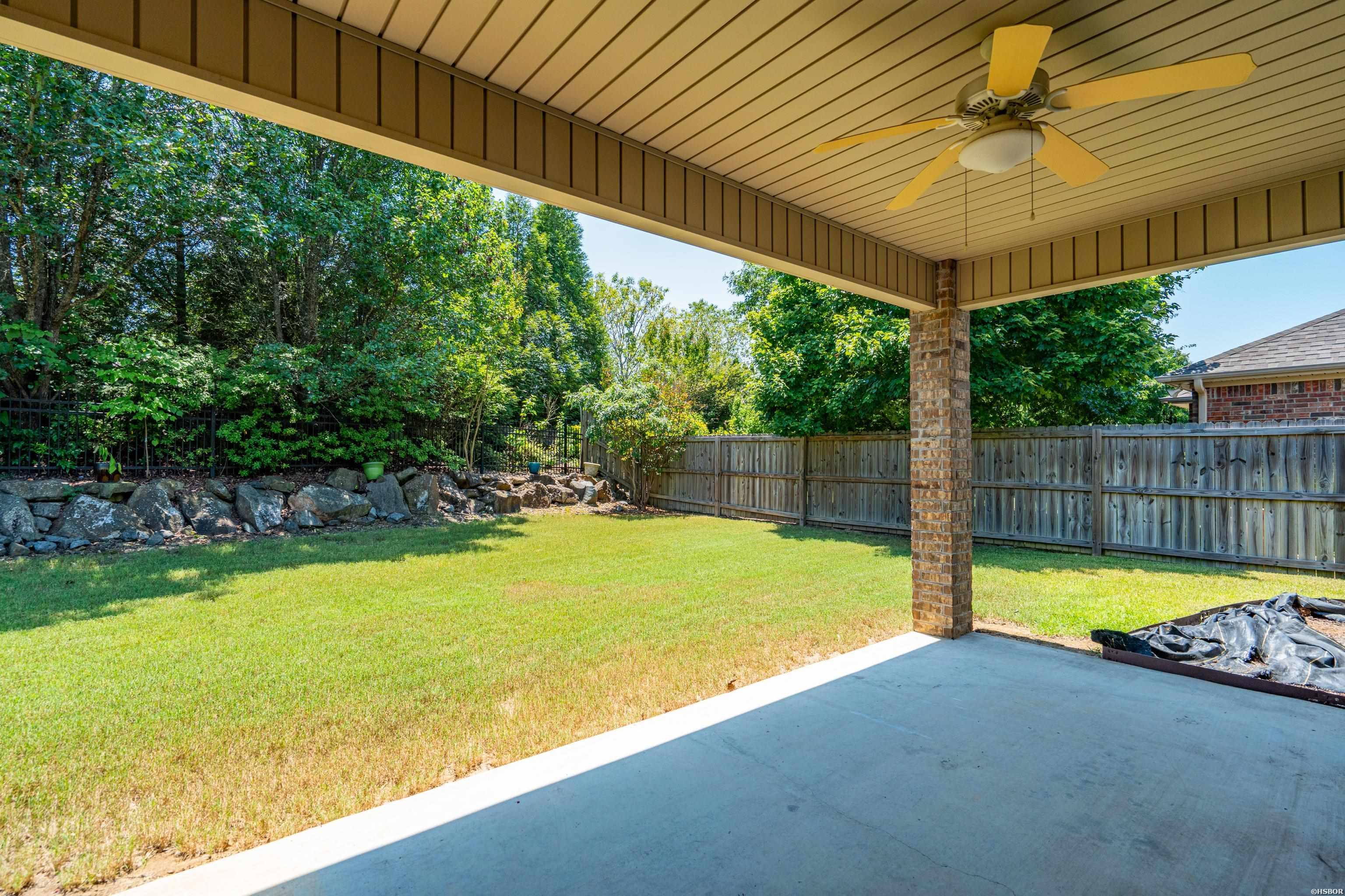 211 Willowbend Circle Property Photo 9