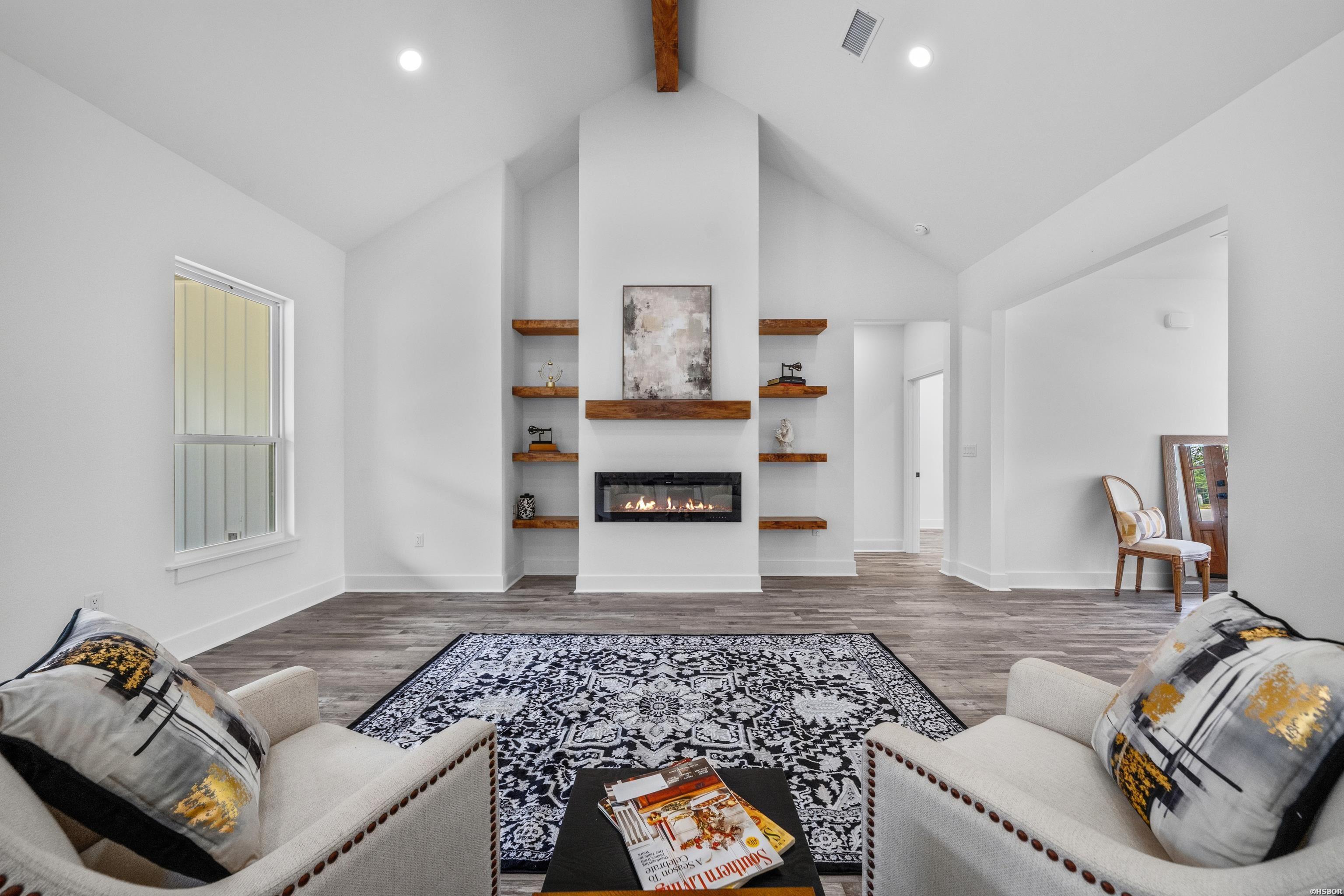 109 Chapel Hill Property Photo 8