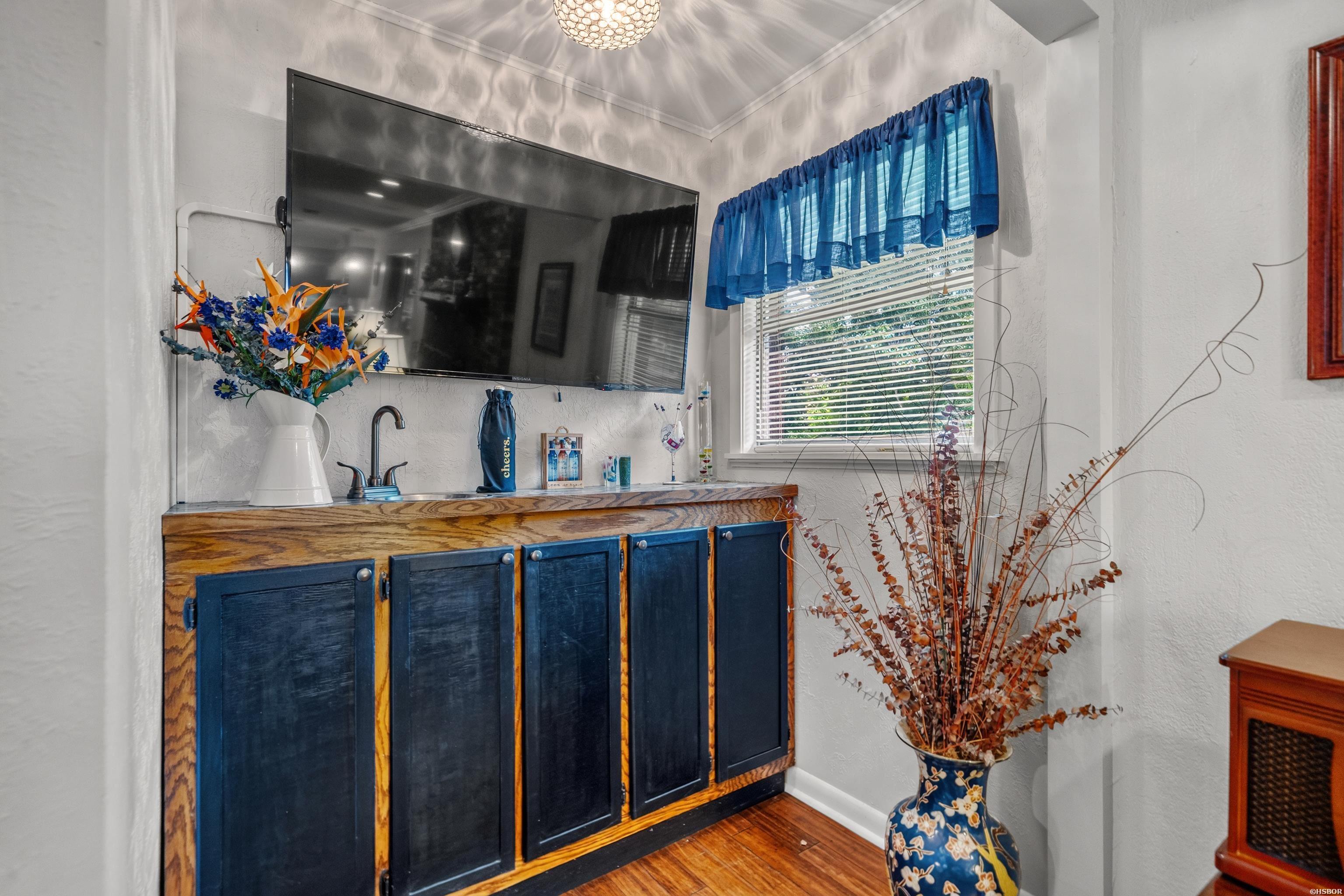 140 Halteria Street Property Photo 11