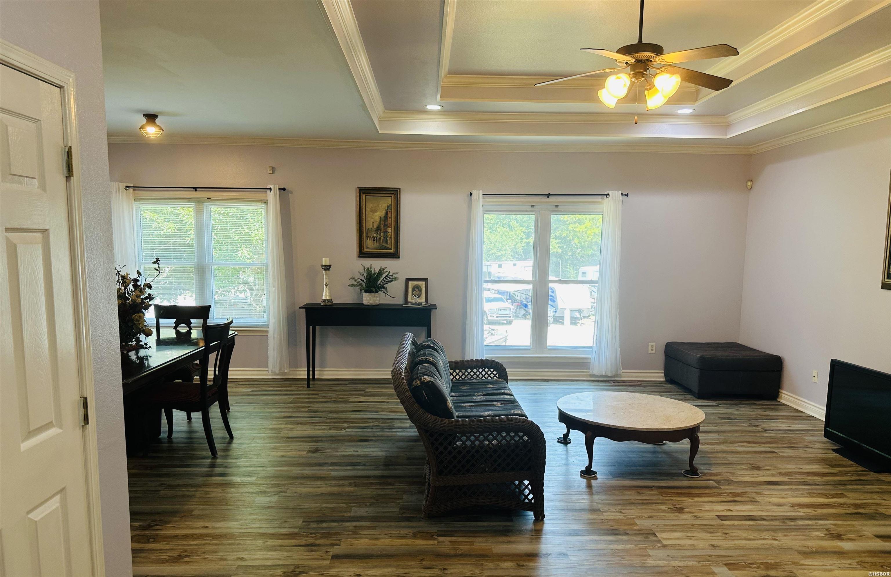 120 Wyatt Cove Property Photo 3