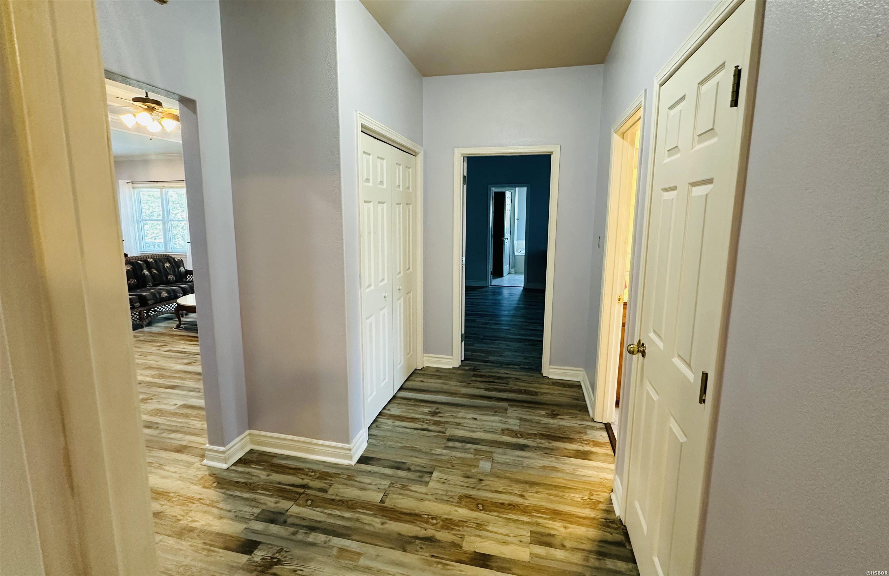 120 Wyatt Cove Property Photo 11