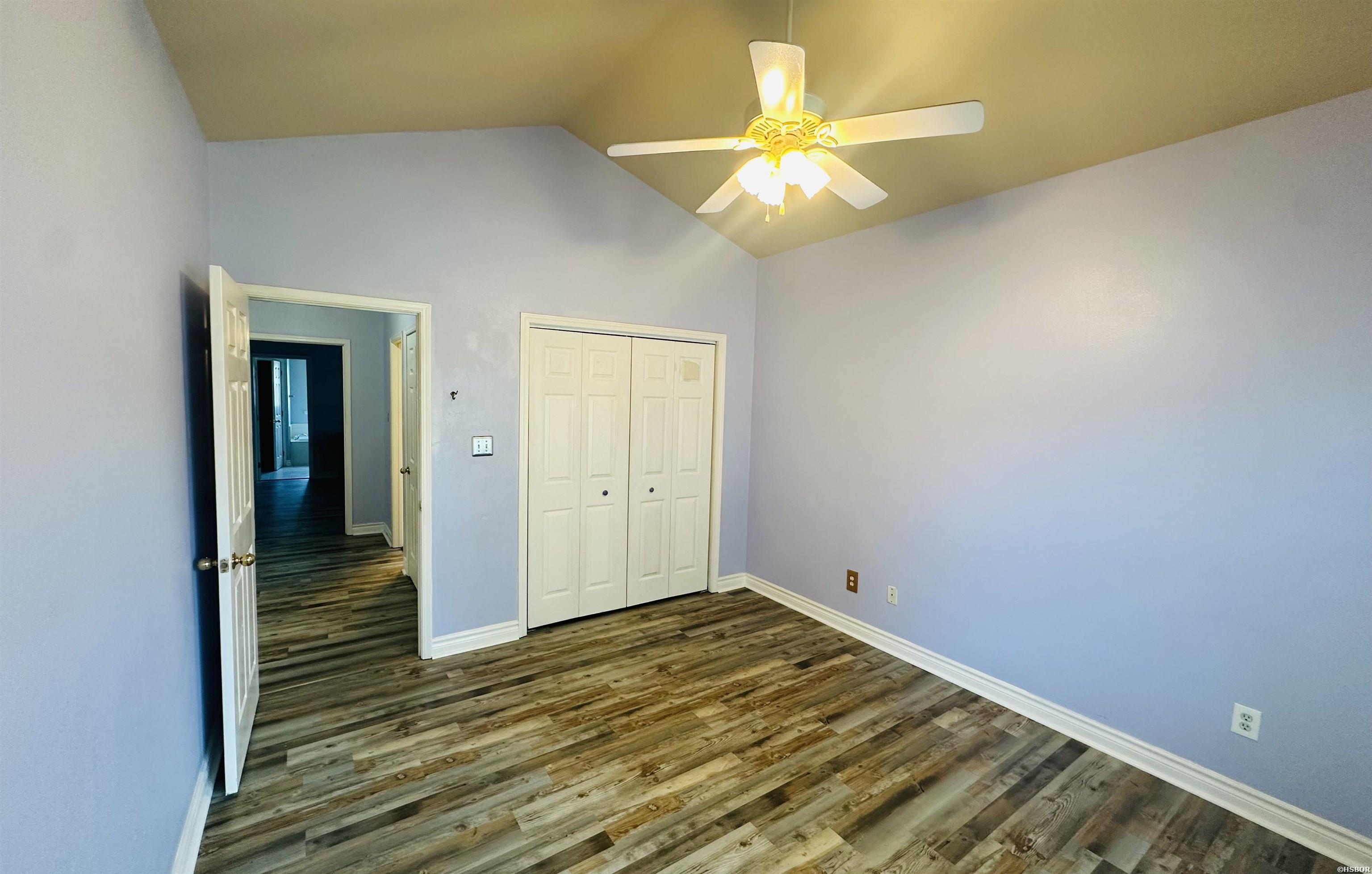 120 Wyatt Cove Property Photo 12