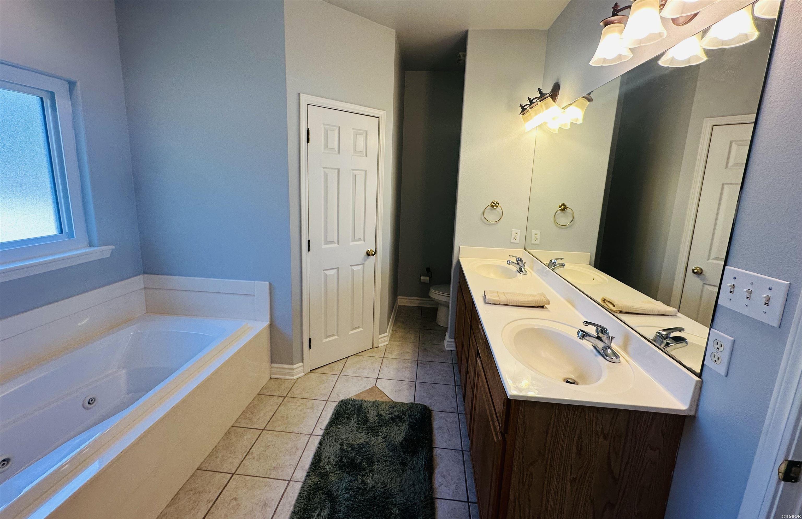 120 Wyatt Cove Property Photo 16