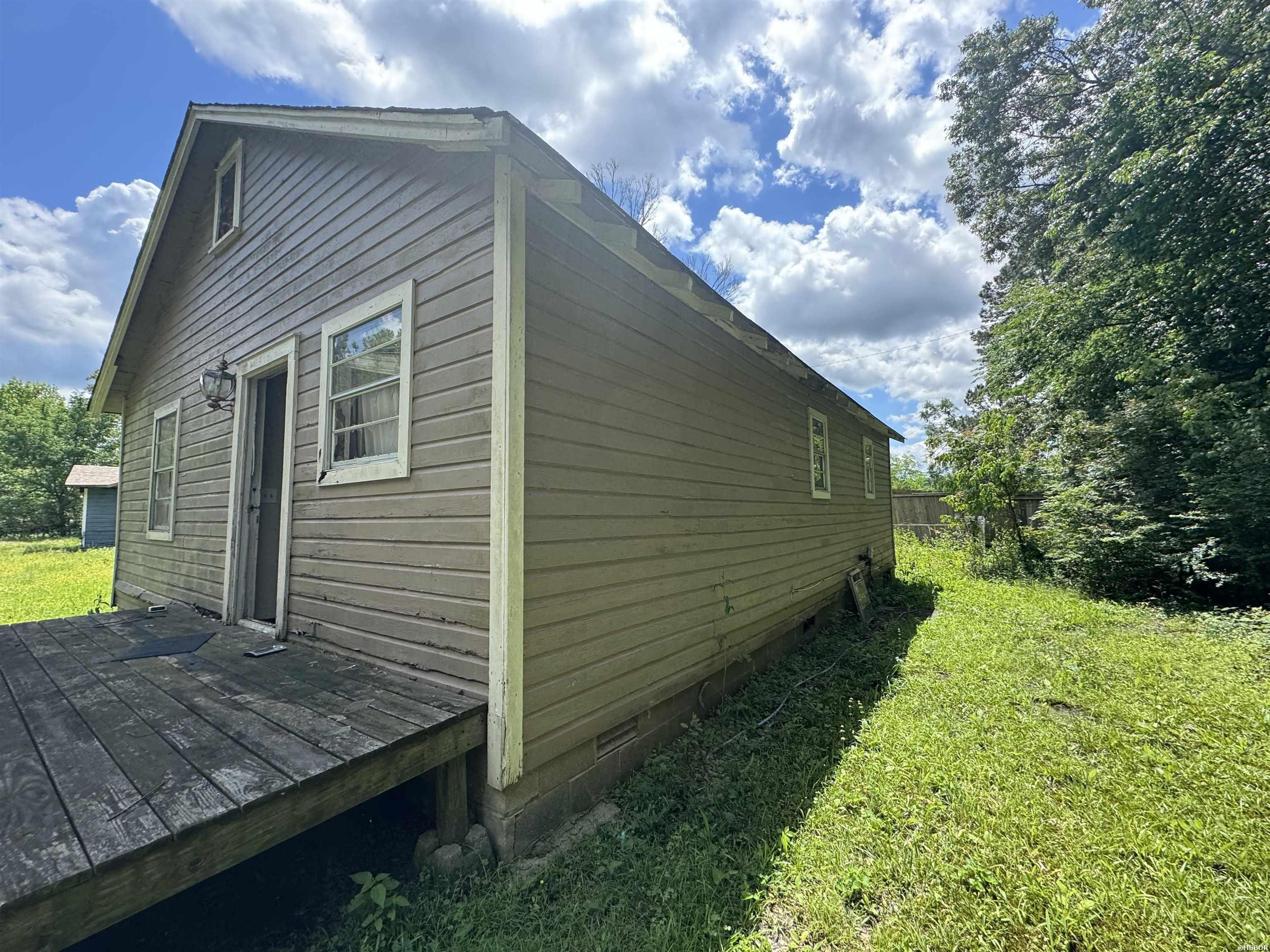 5101 Louden Property Photo 3