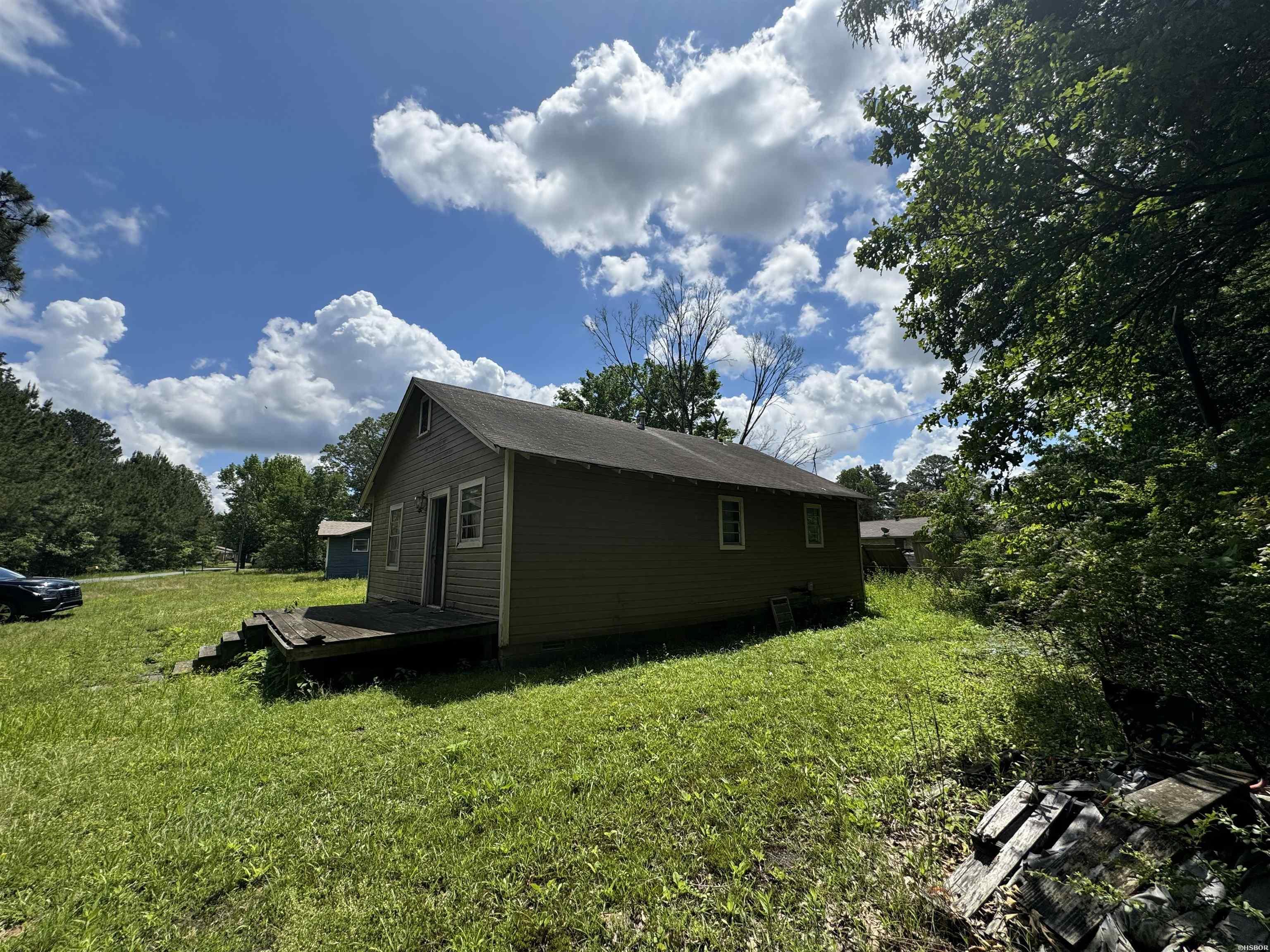 5101 Louden Property Photo 8